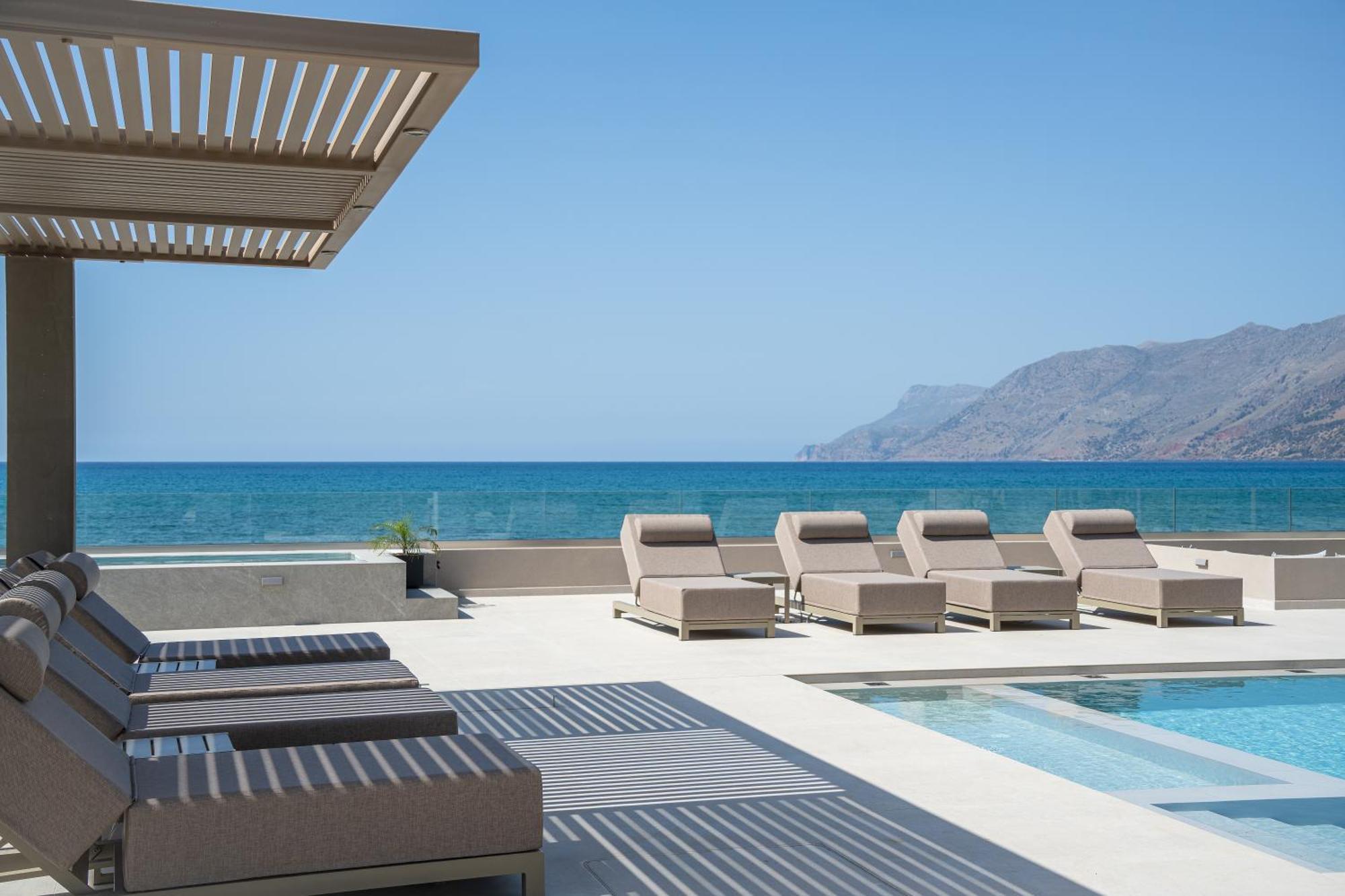 Luxury Eos Beachfront 20 Metres From The Sea Villa