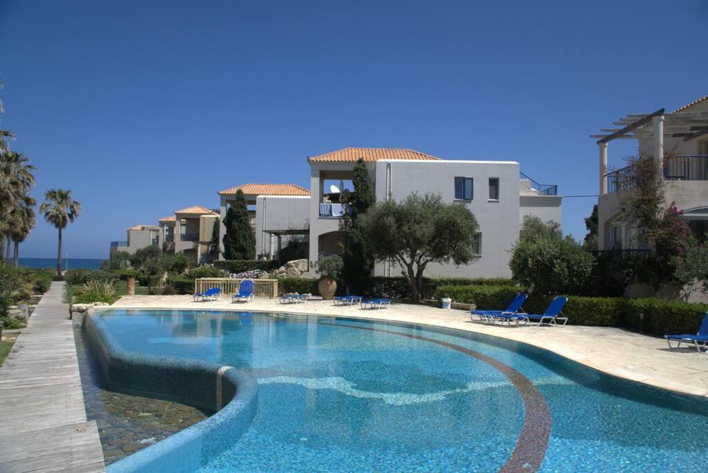 Apartment Casseiopia 5 Bedroom On With Pool *