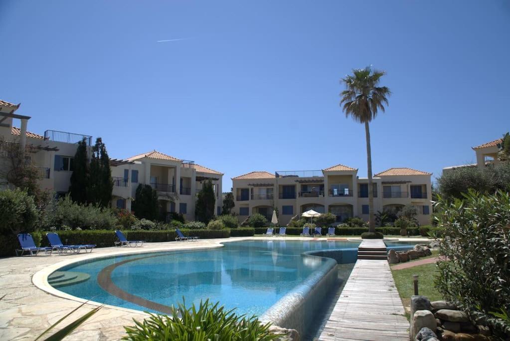 Apartment Casseiopia 5 Bedroom On With Pool