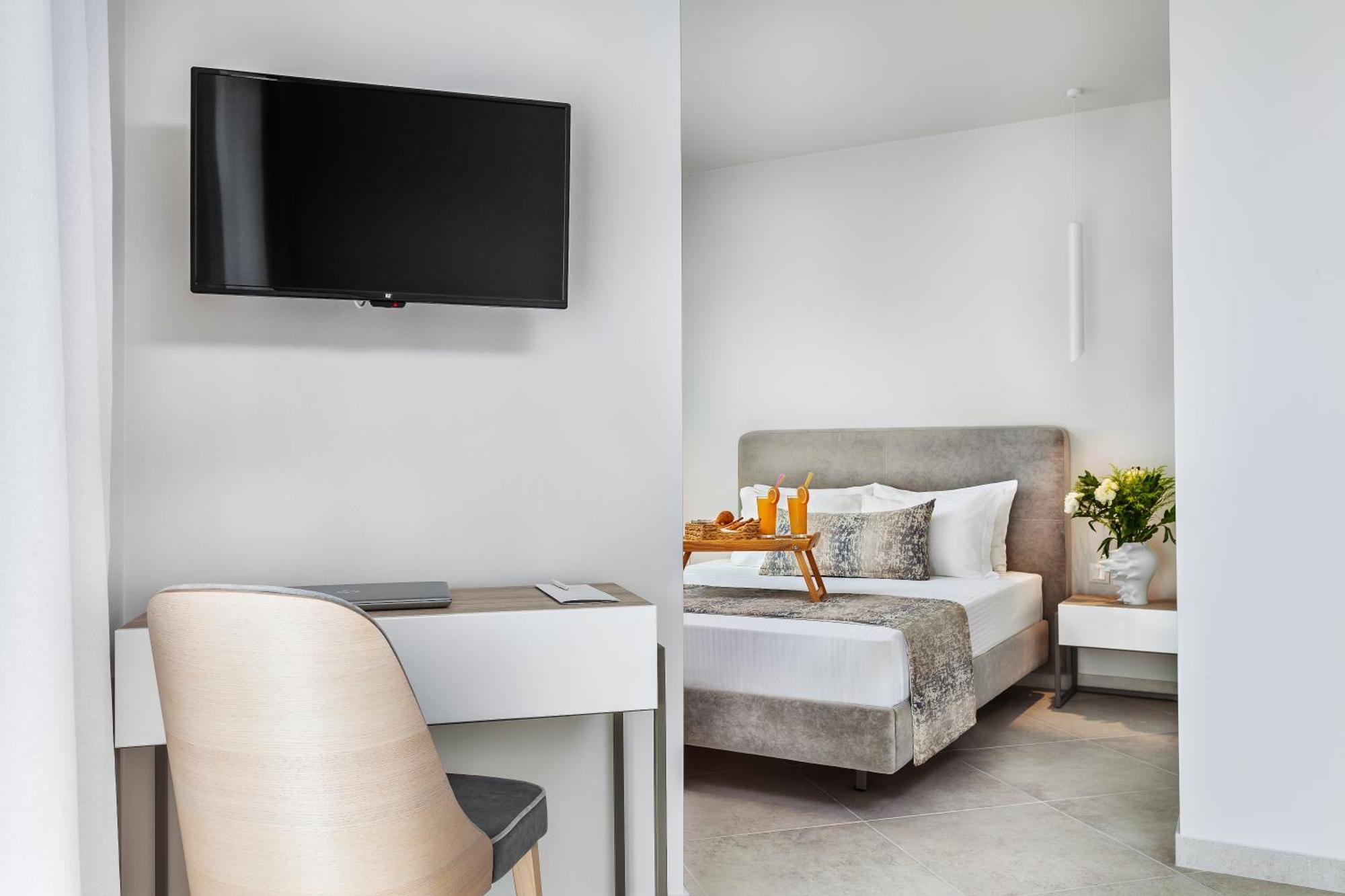 Hotel Kriopigi 4*