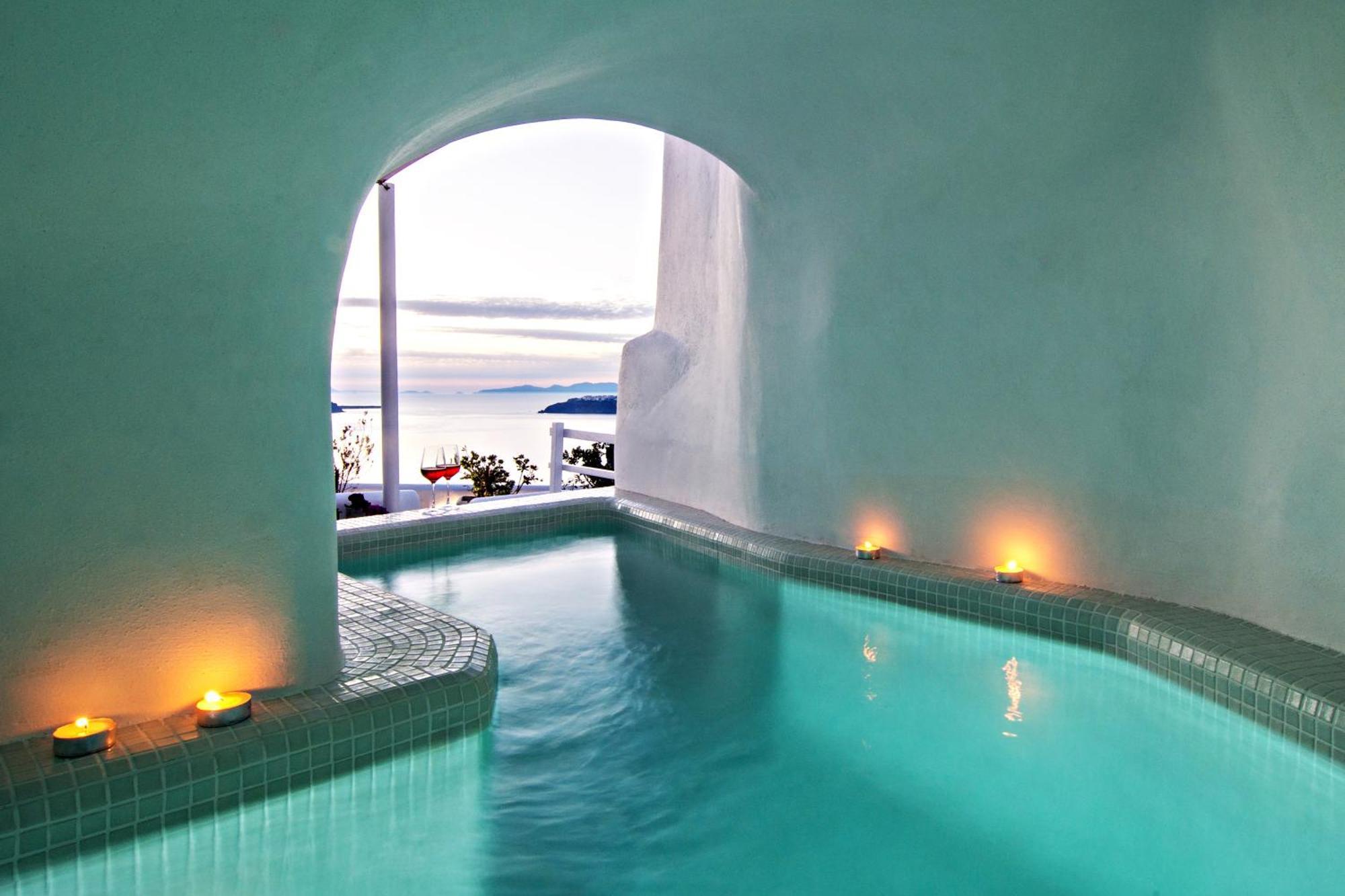 Revelis & Canava * Fira (Santorini)