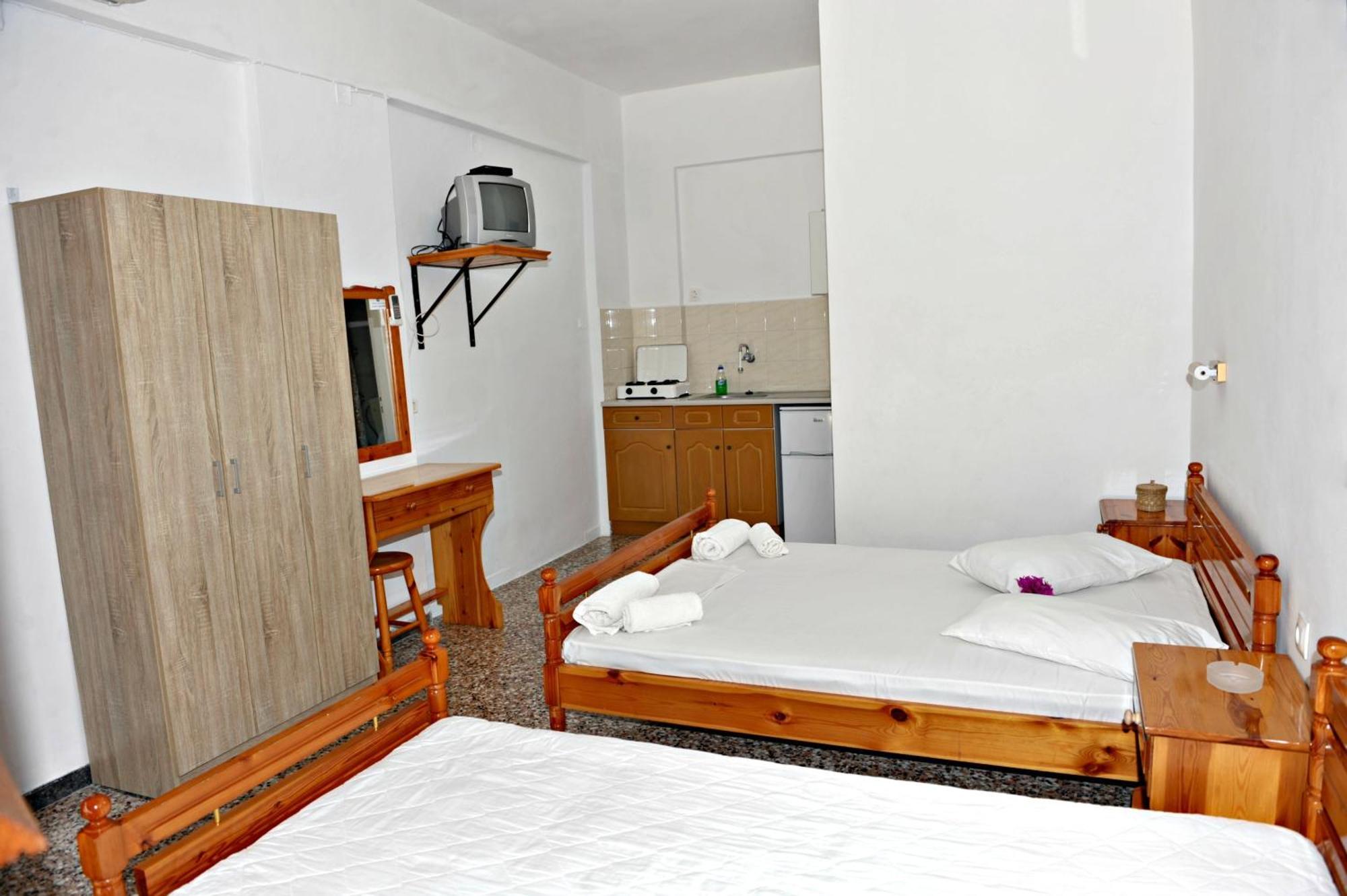 Studios Dimitris Giatras Apartment *