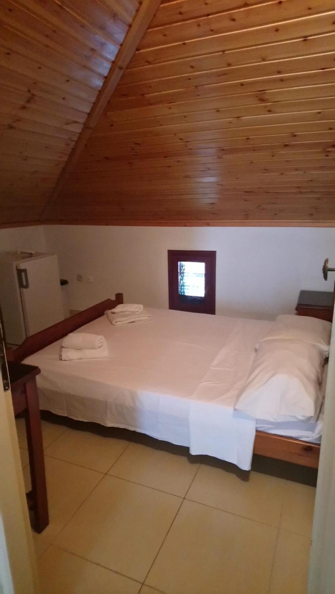 Kiwi Kastle Aparthotel Nea Fokea