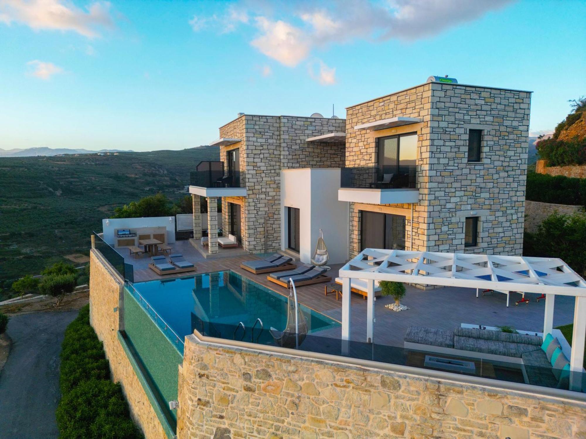 Heated Pool & Jacuzzi, Sea View - Paleokastro Luxury *