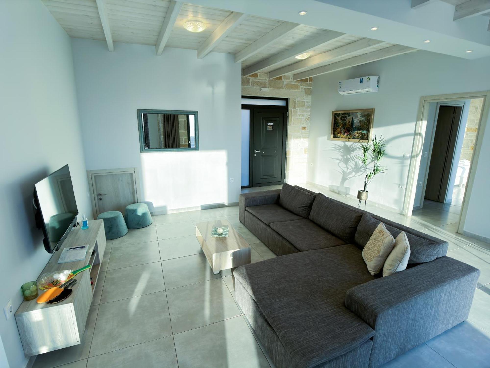 Heated Pool & Jacuzzi, Sea View - Paleokastro Luxury Kissamos