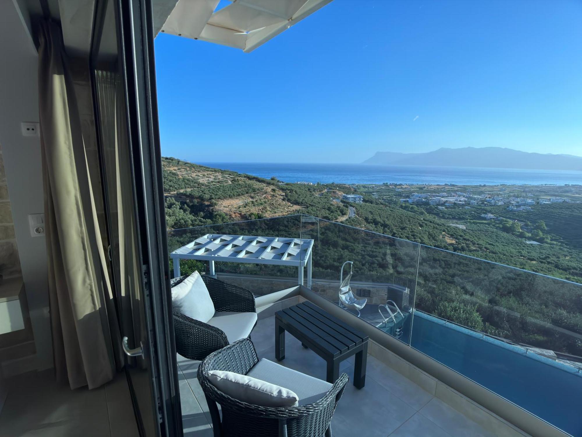 Heated Pool & Jacuzzi, Sea View - Paleokastro Luxury Kissamos