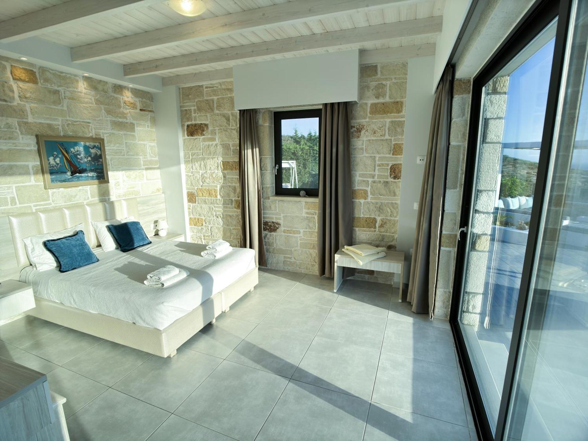 Heated Pool & Jacuzzi, Sea View - Paleokastro Luxury Villa *