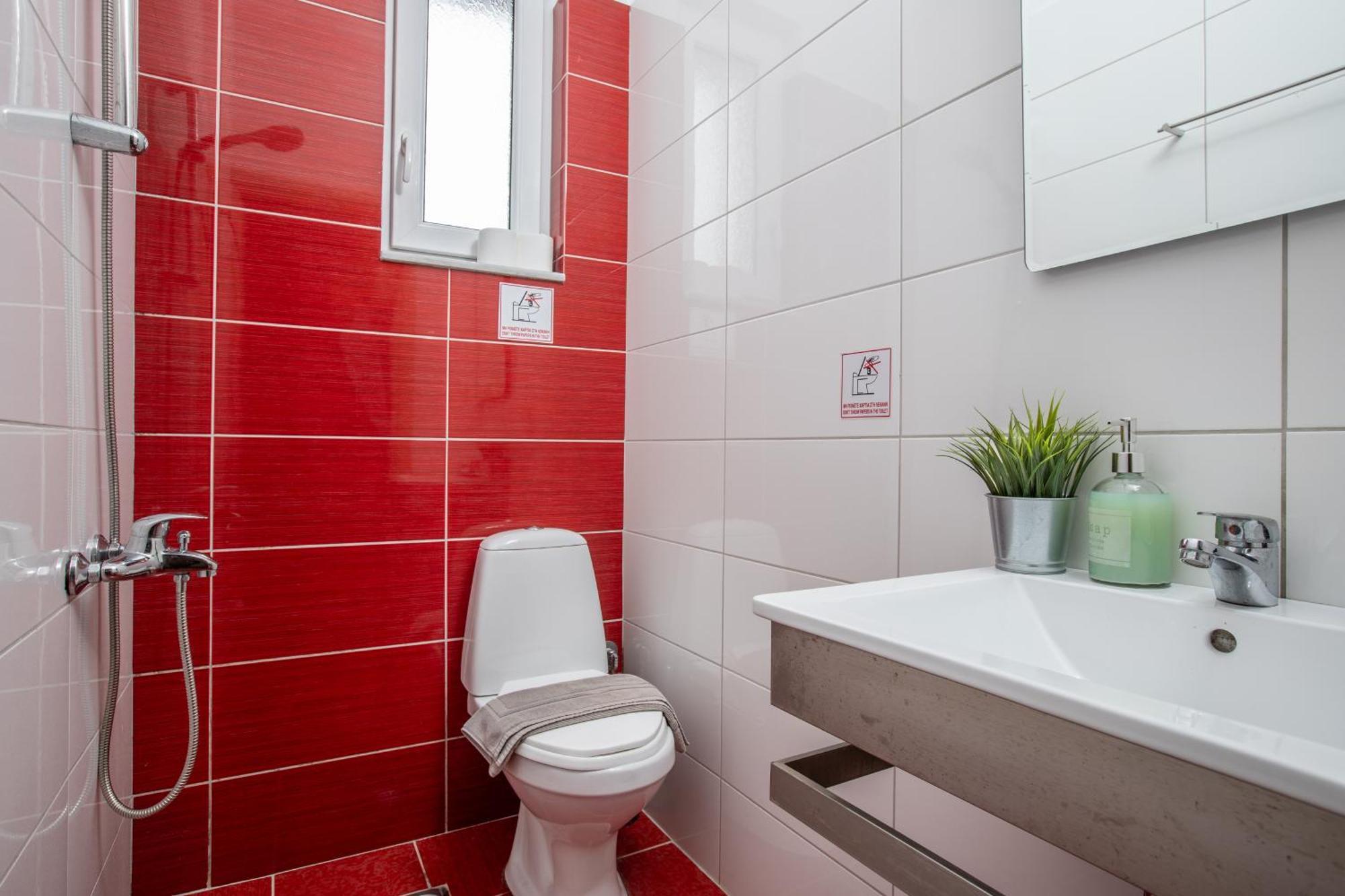 Dimitra With Private Pool And Sea View -the Ground Floor Of A Two Storey Building Daratsos