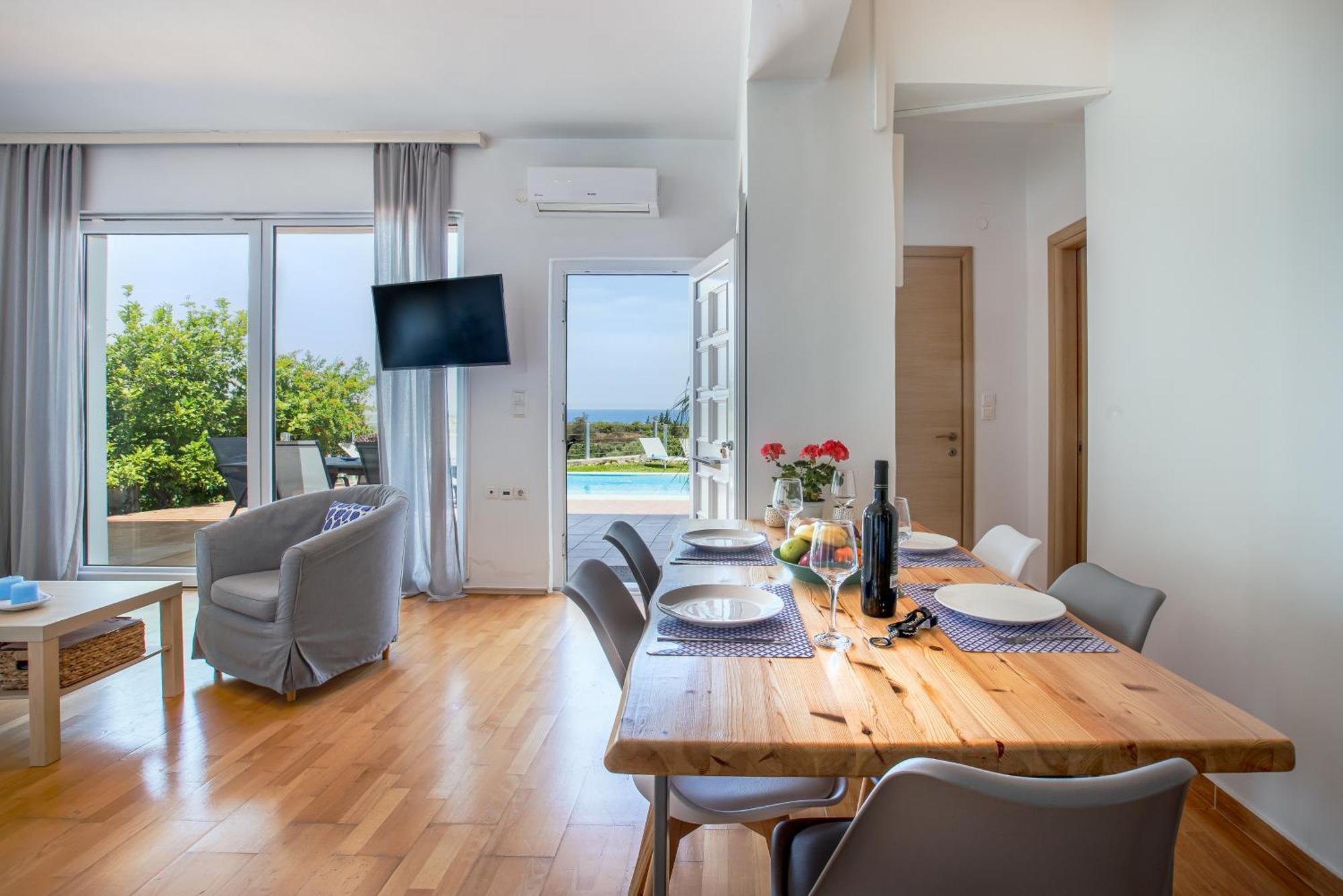 Dimitra With Private Pool And Sea View -the Ground Floor Of A Two Storey Building * Daratsos