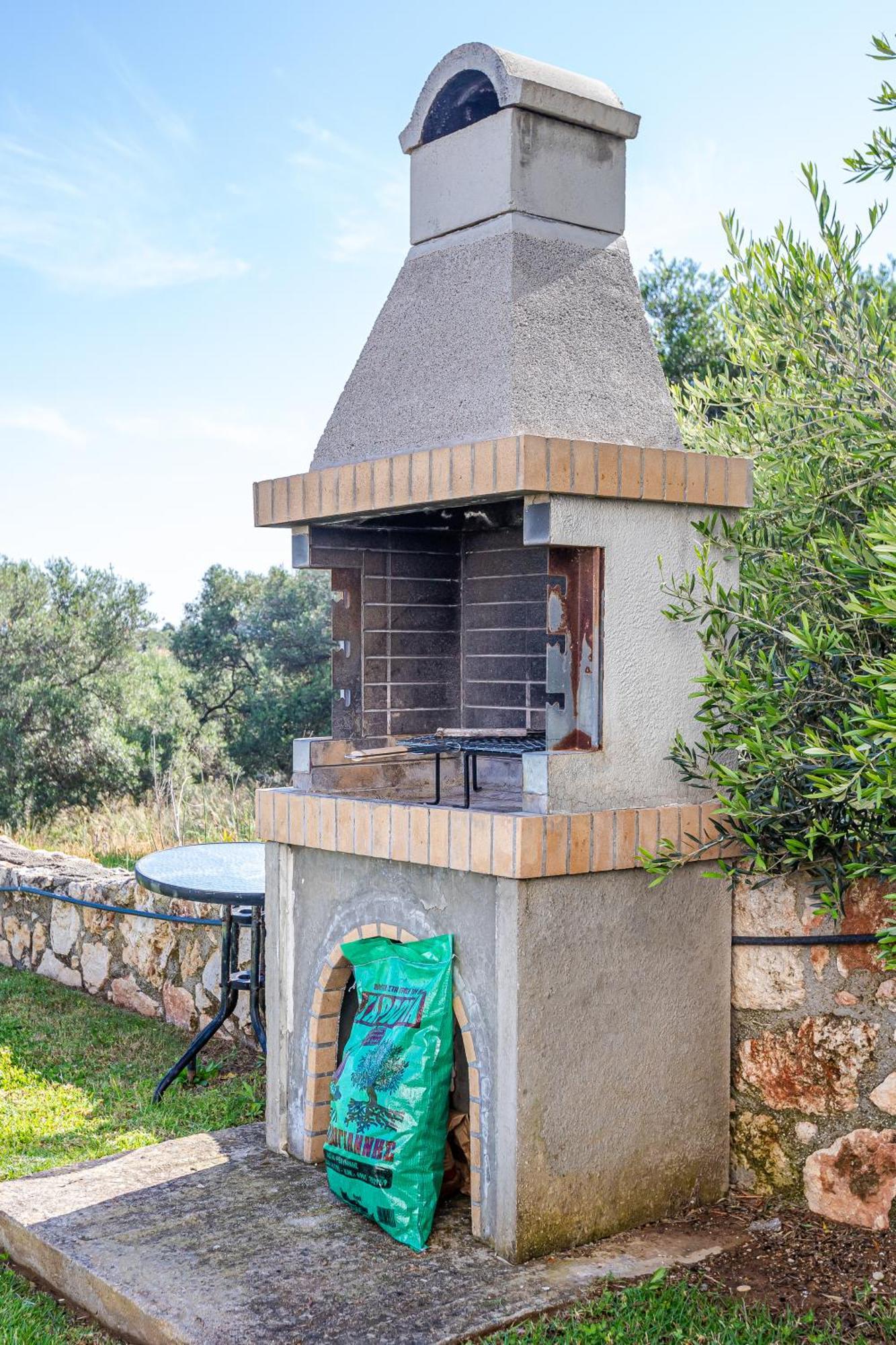 Dimitra With Private Pool And Sea View -the Ground Floor Of A Two Storey Building Holiday home Daratsos