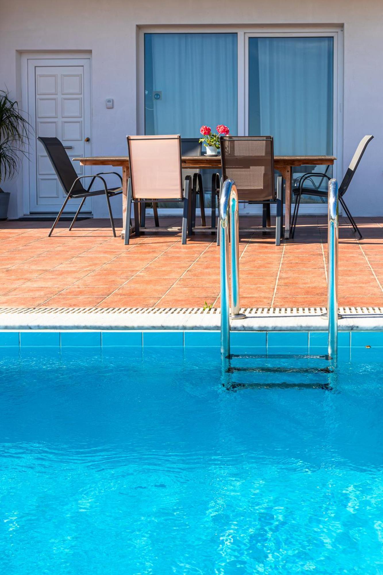 Holiday home Dimitra With Private Pool And Sea View -the Ground Floor Of A Two Storey Building *