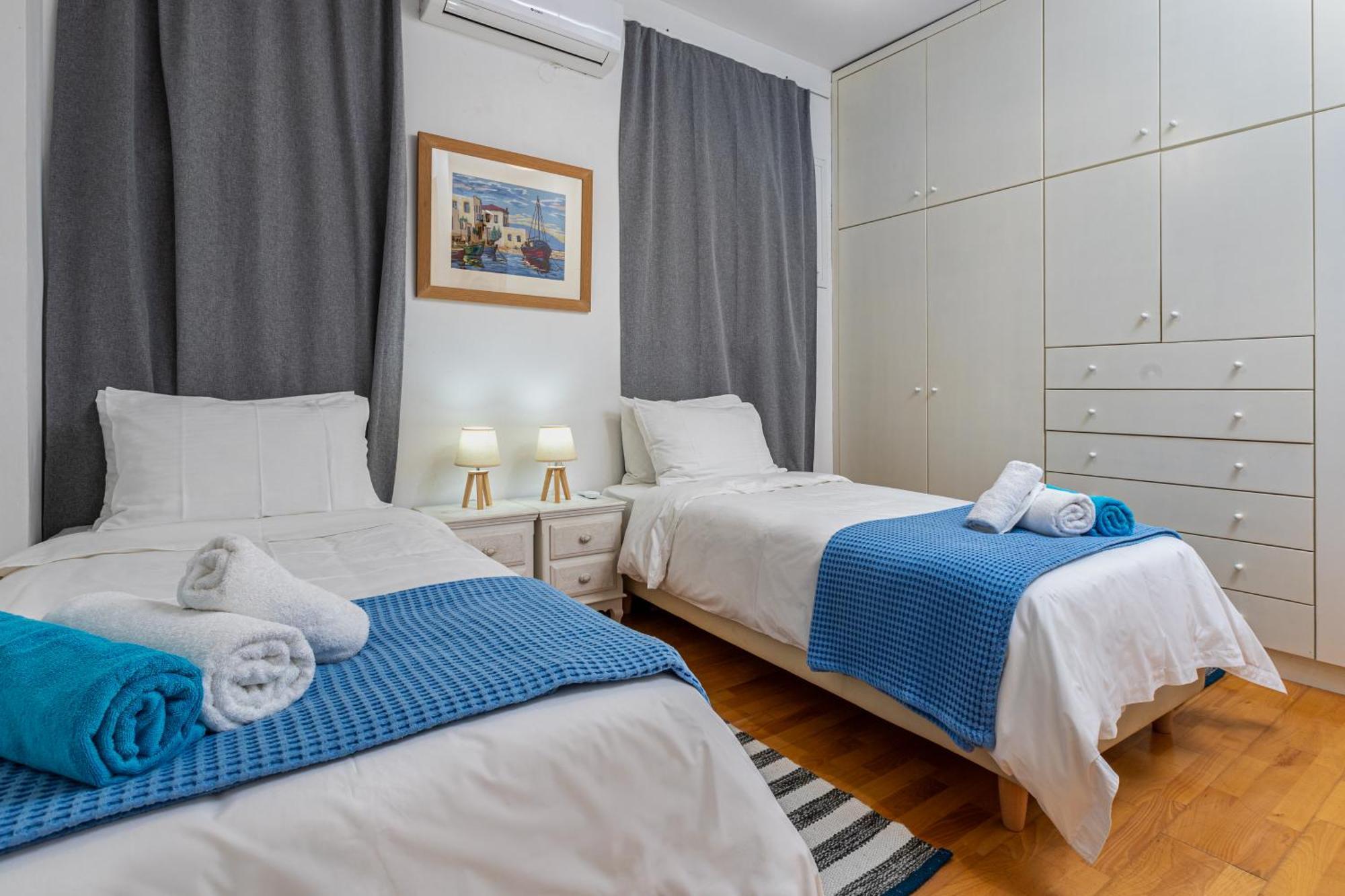 Dimitra With Private Pool And Sea View -the Ground Floor Of A Two Storey Building Holiday home Daratsos