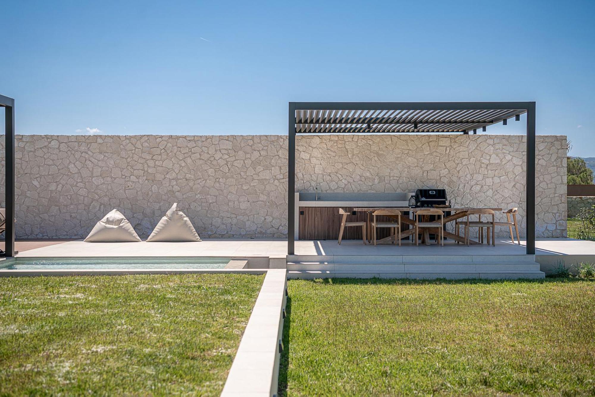 Pnoe - Seafront Experience Villa