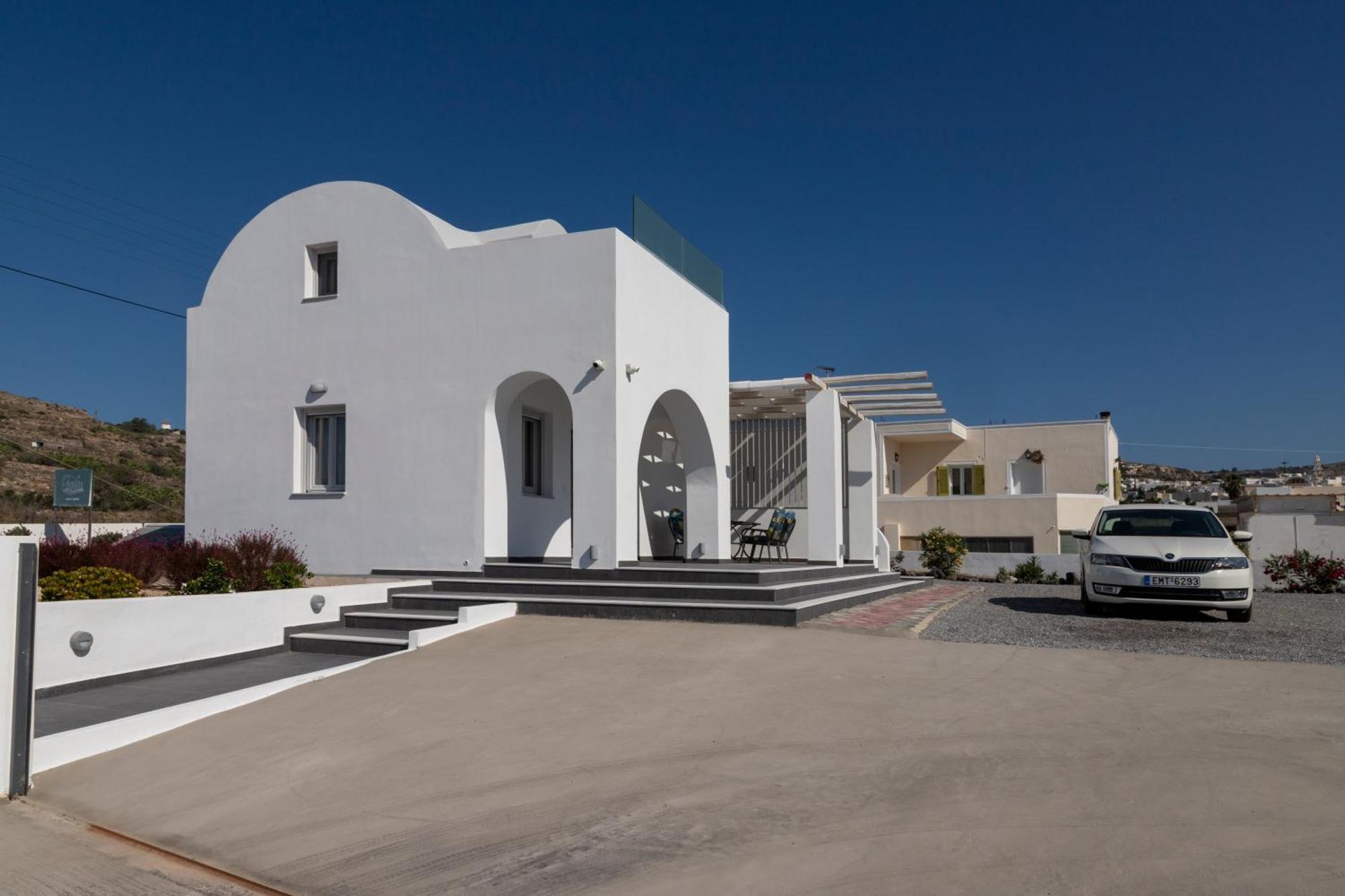 Villa Grey Dome Santorini *