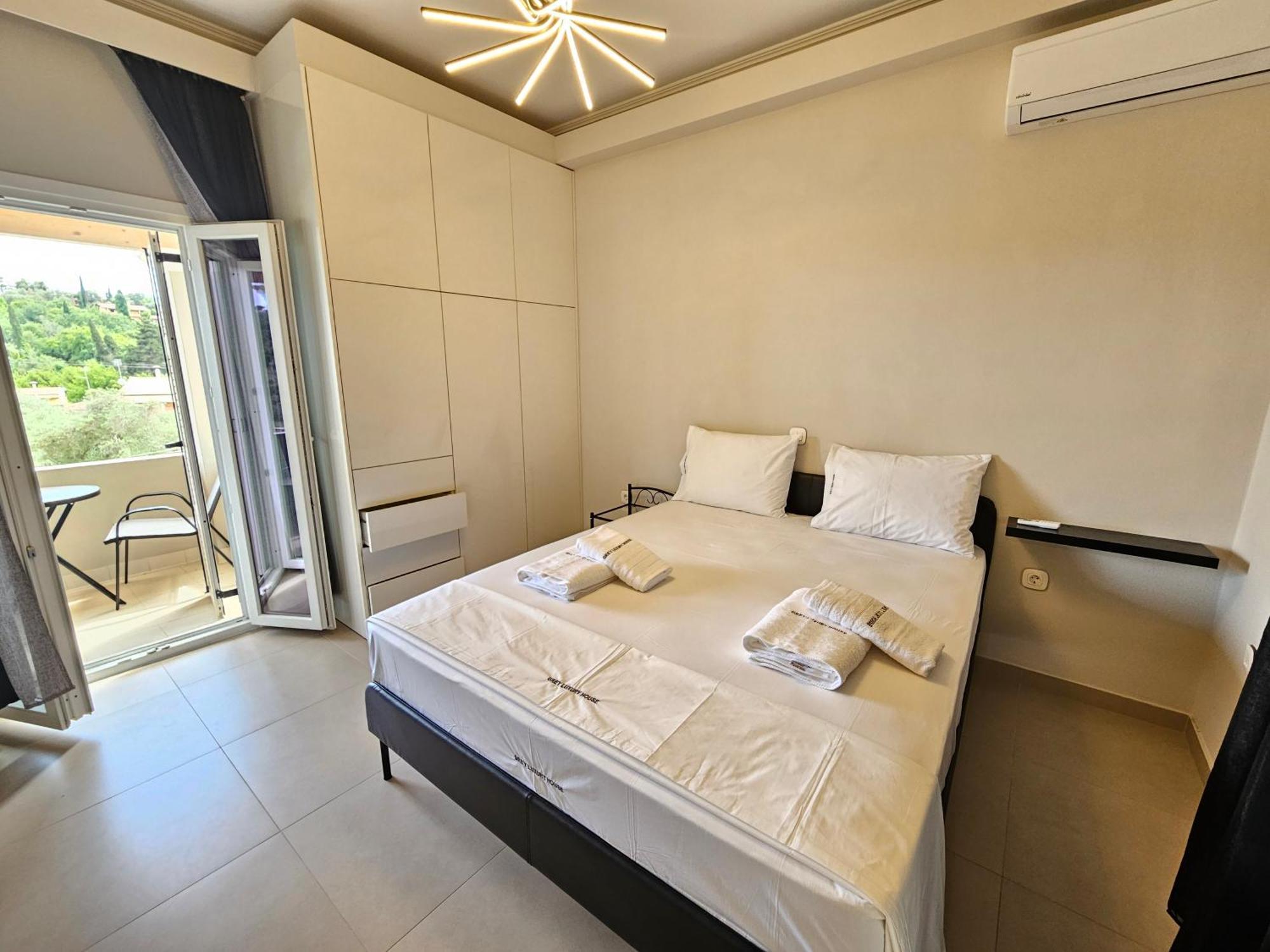 Grey Luxury House Apartment *