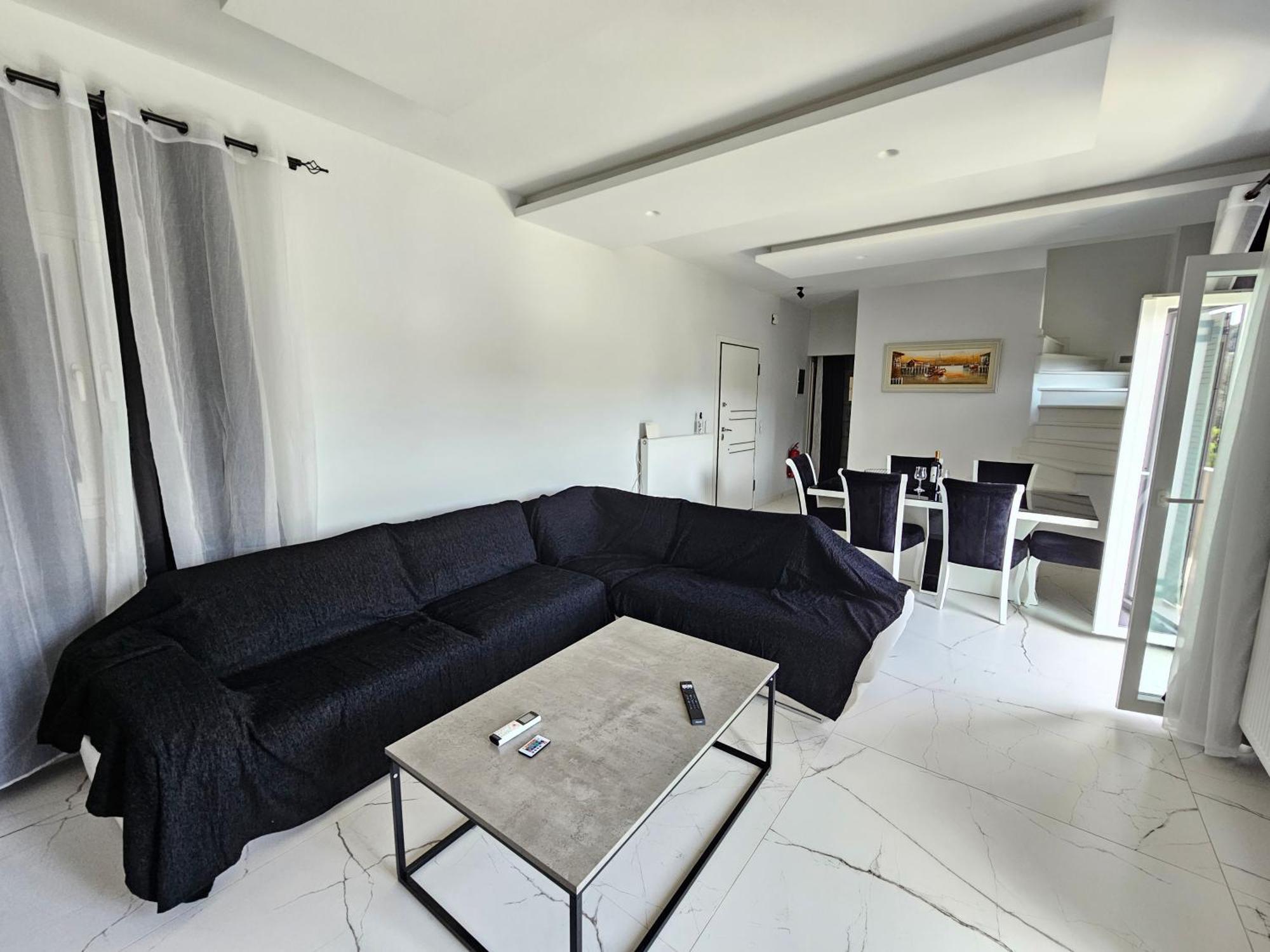 Grey Luxury House Apartment *