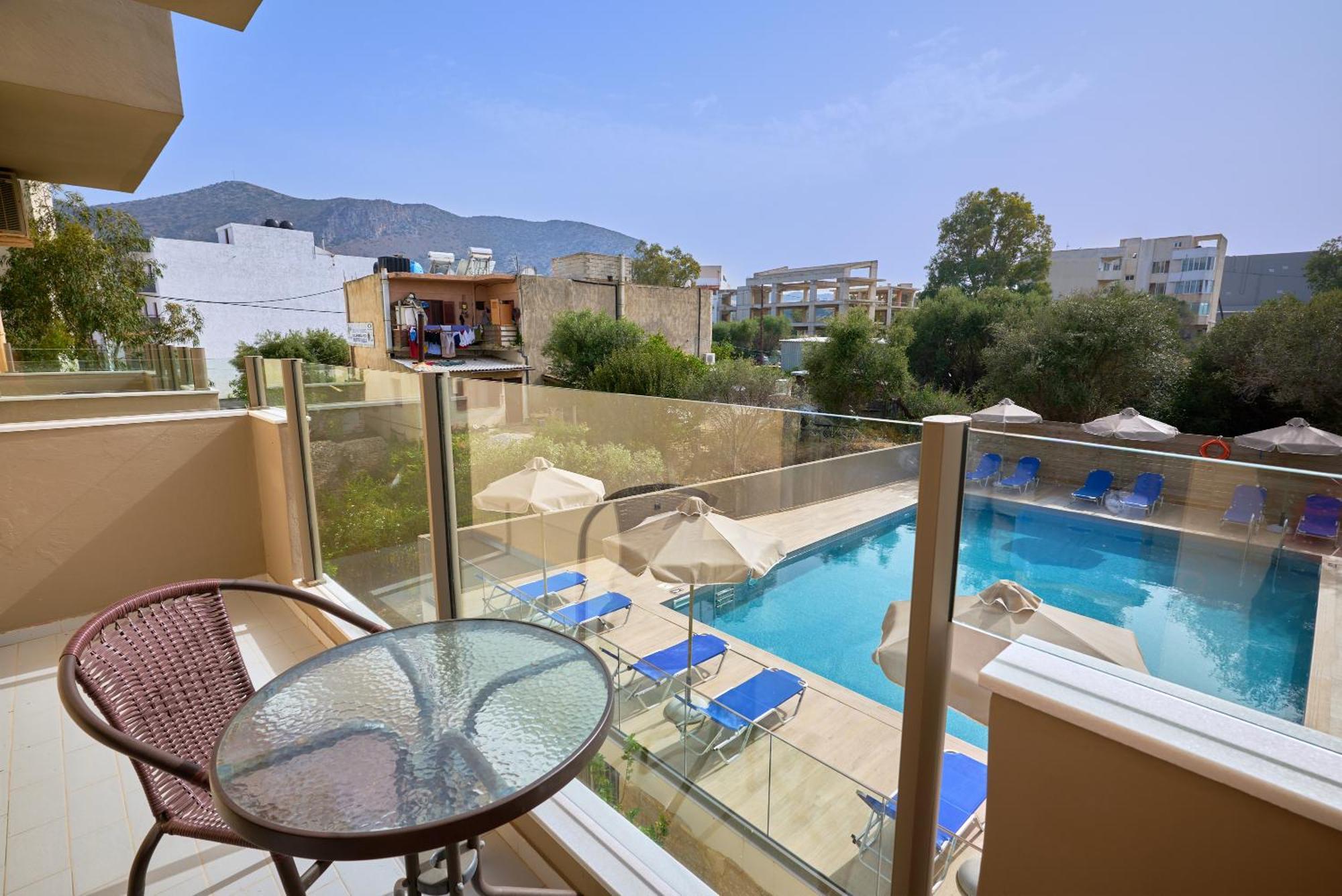 Acropolis Aparthotel