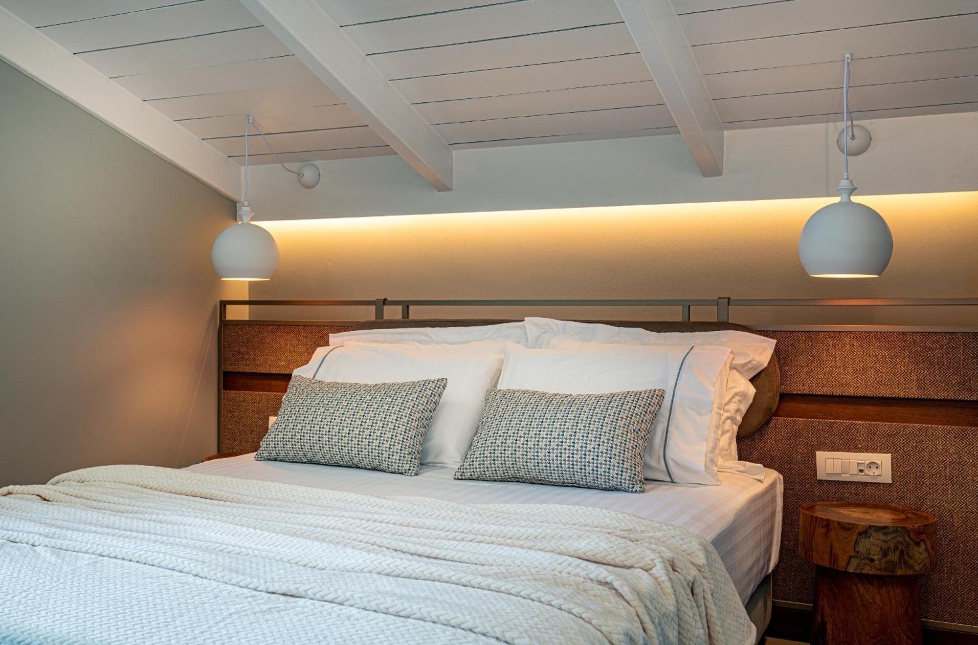 Horizon - Beachfront Luxury, By Zantewize Hotel Laganas