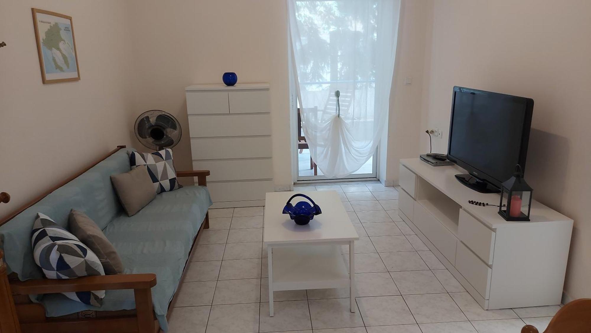 Sea Breeze Apartment Polychrono