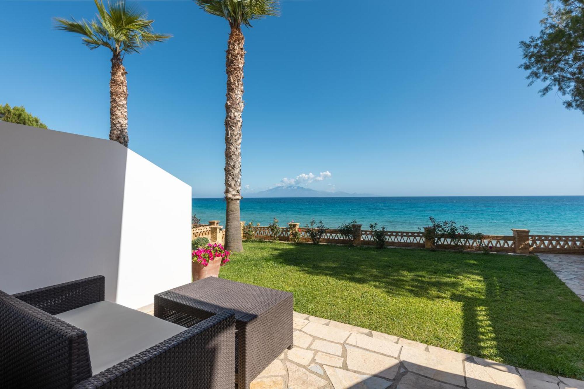 Playa Del Zante, By Tk Management * Amoudi