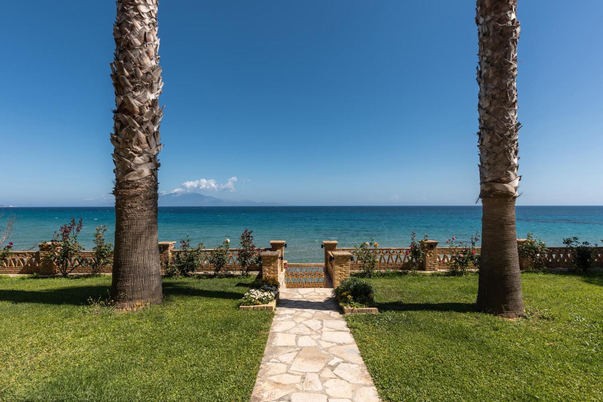 Playa Del Zante, By Tk Management