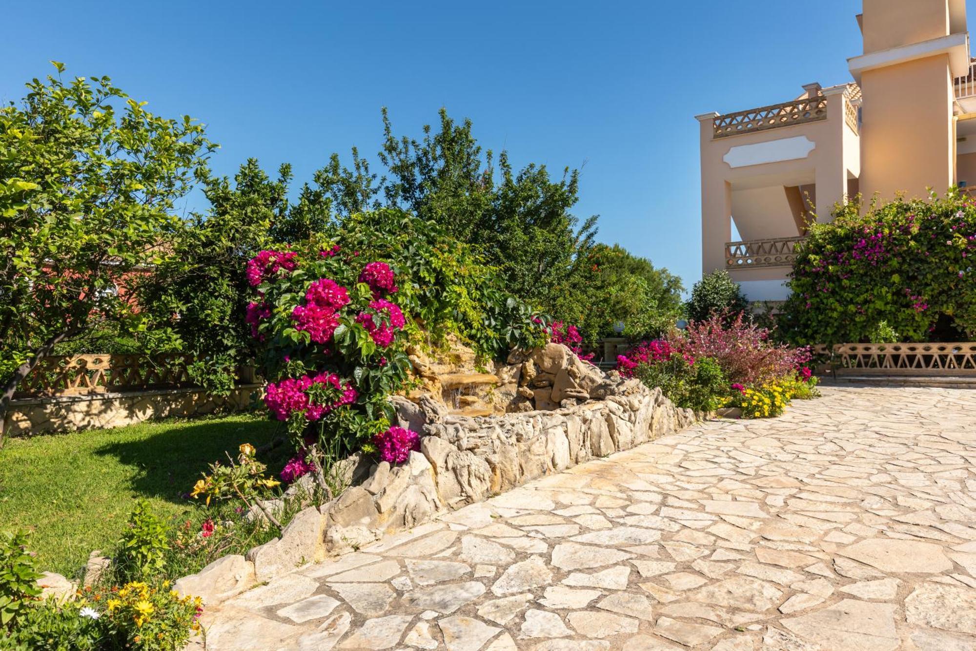 Playa Del Zante, By Tk Management Apartment