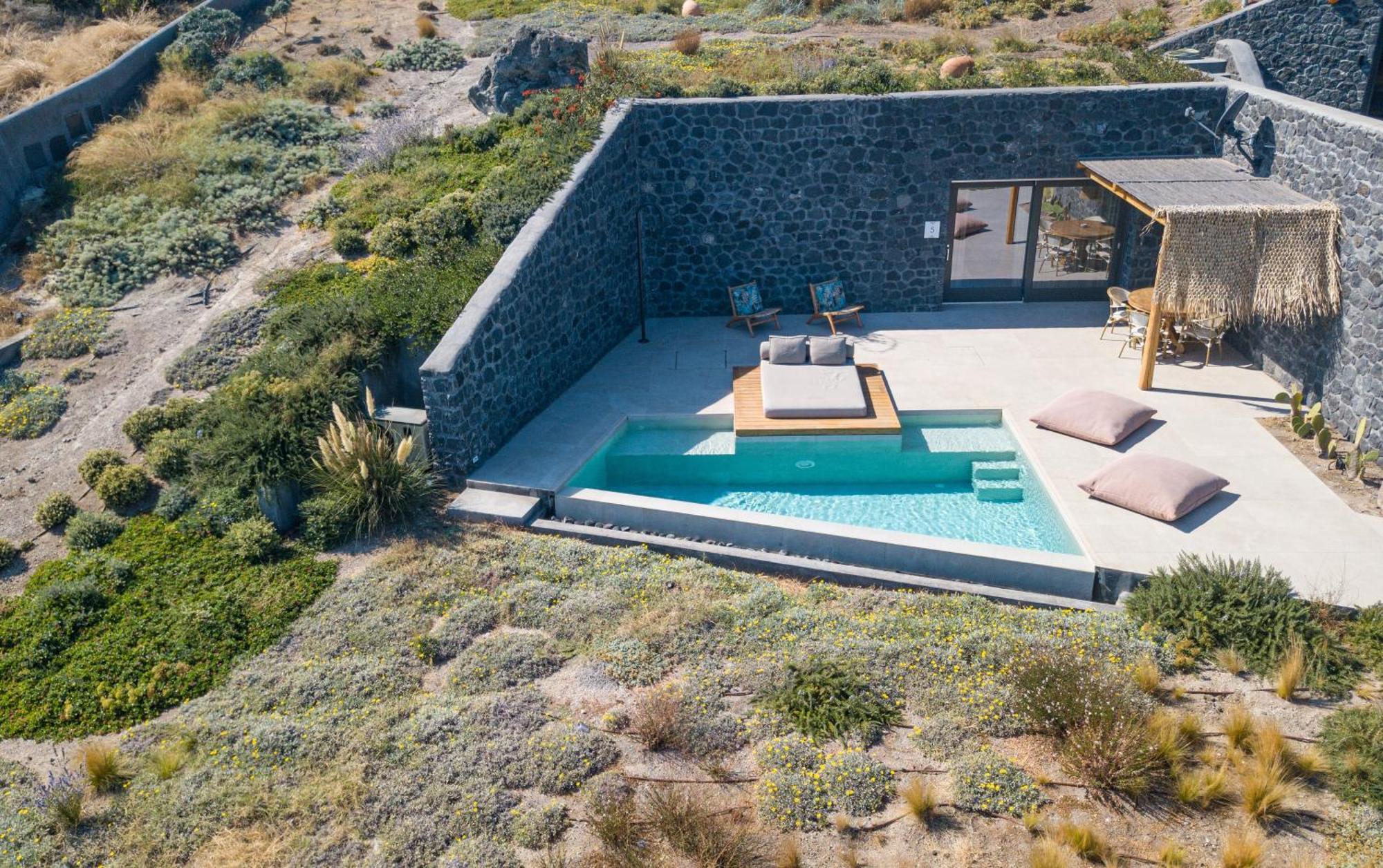 Lithi Luxury Retreat * Imerovigli (Santorini)