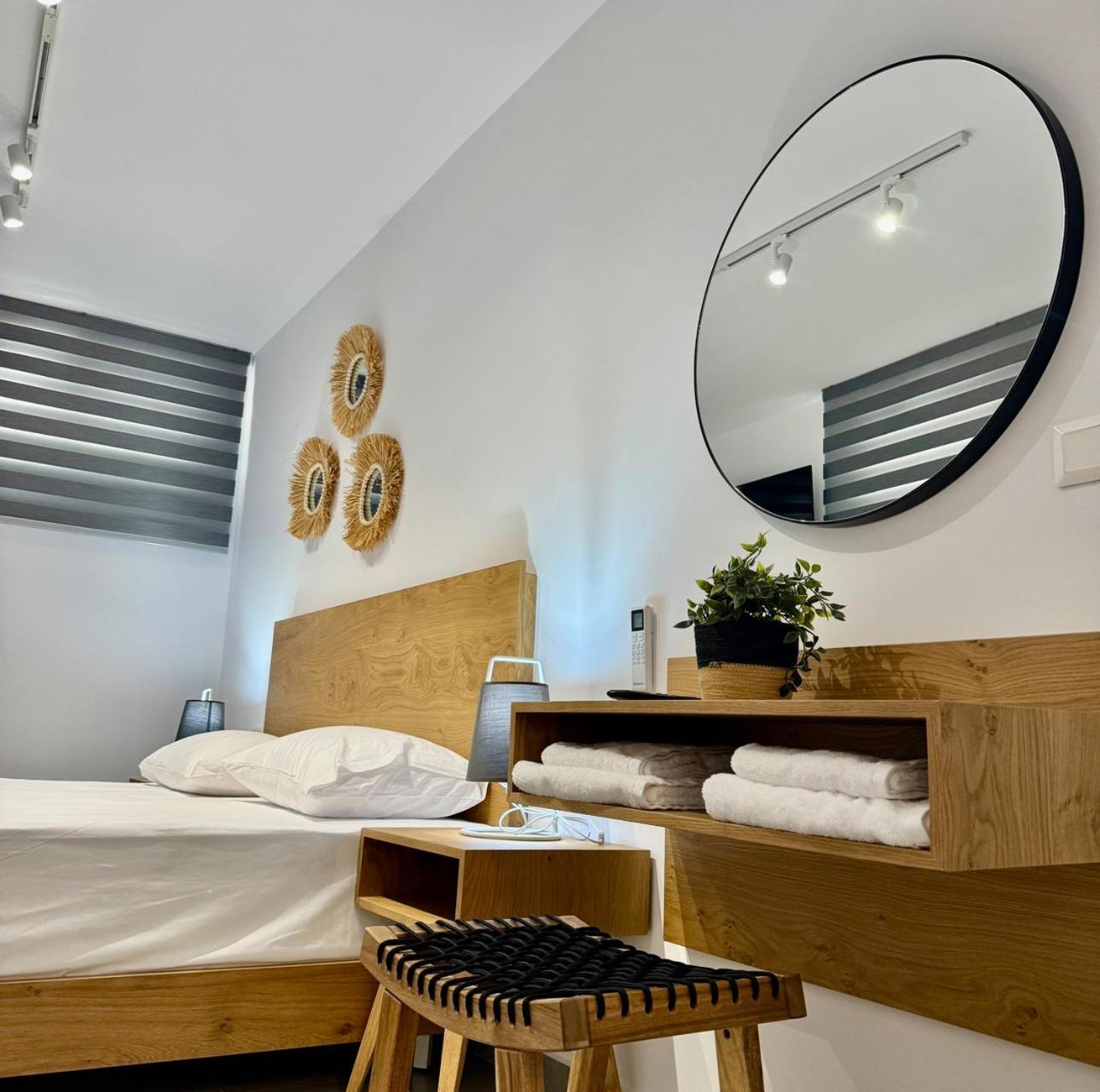 Zoe Seafront Aprt Apartment