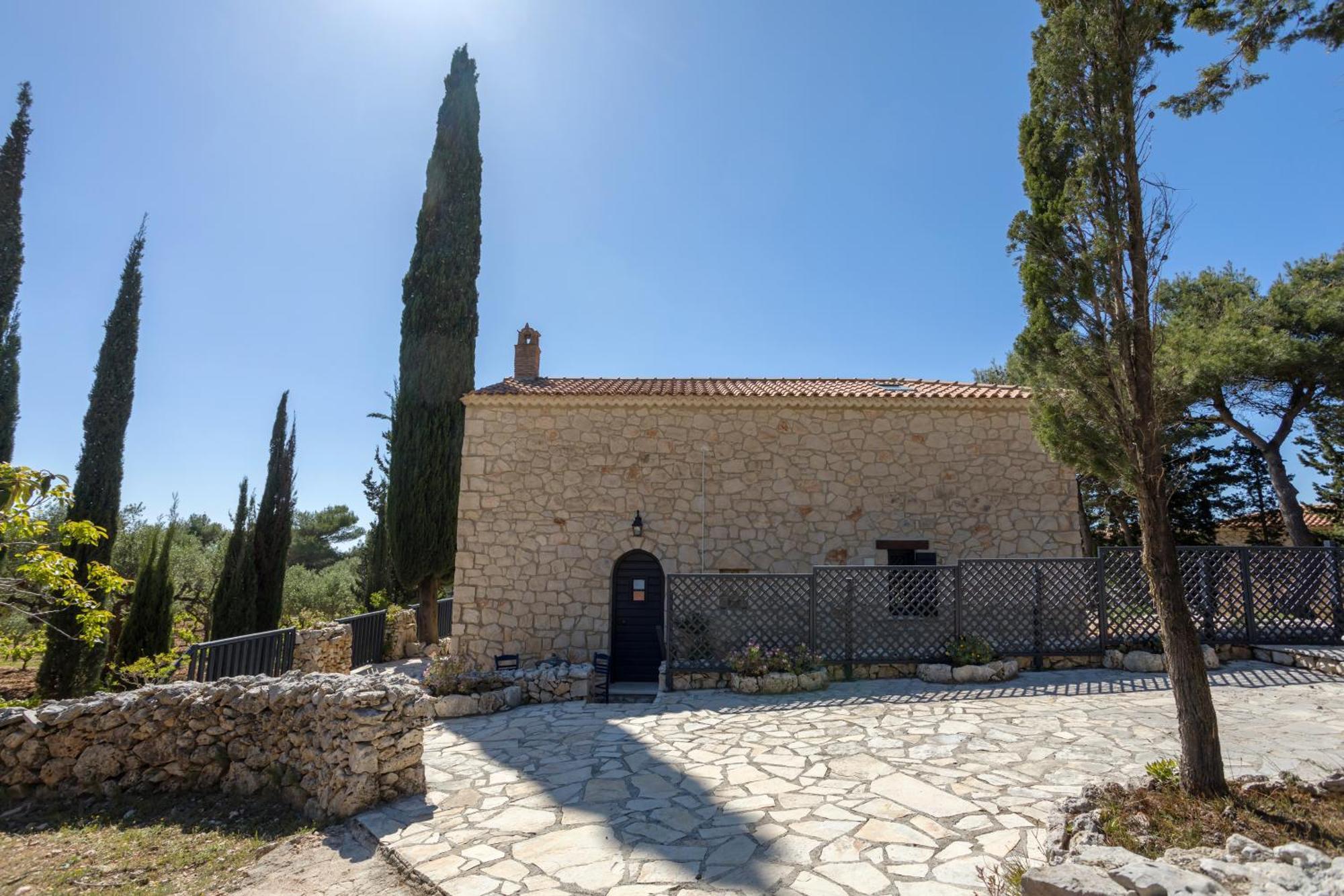 Aresti Mountain Villa