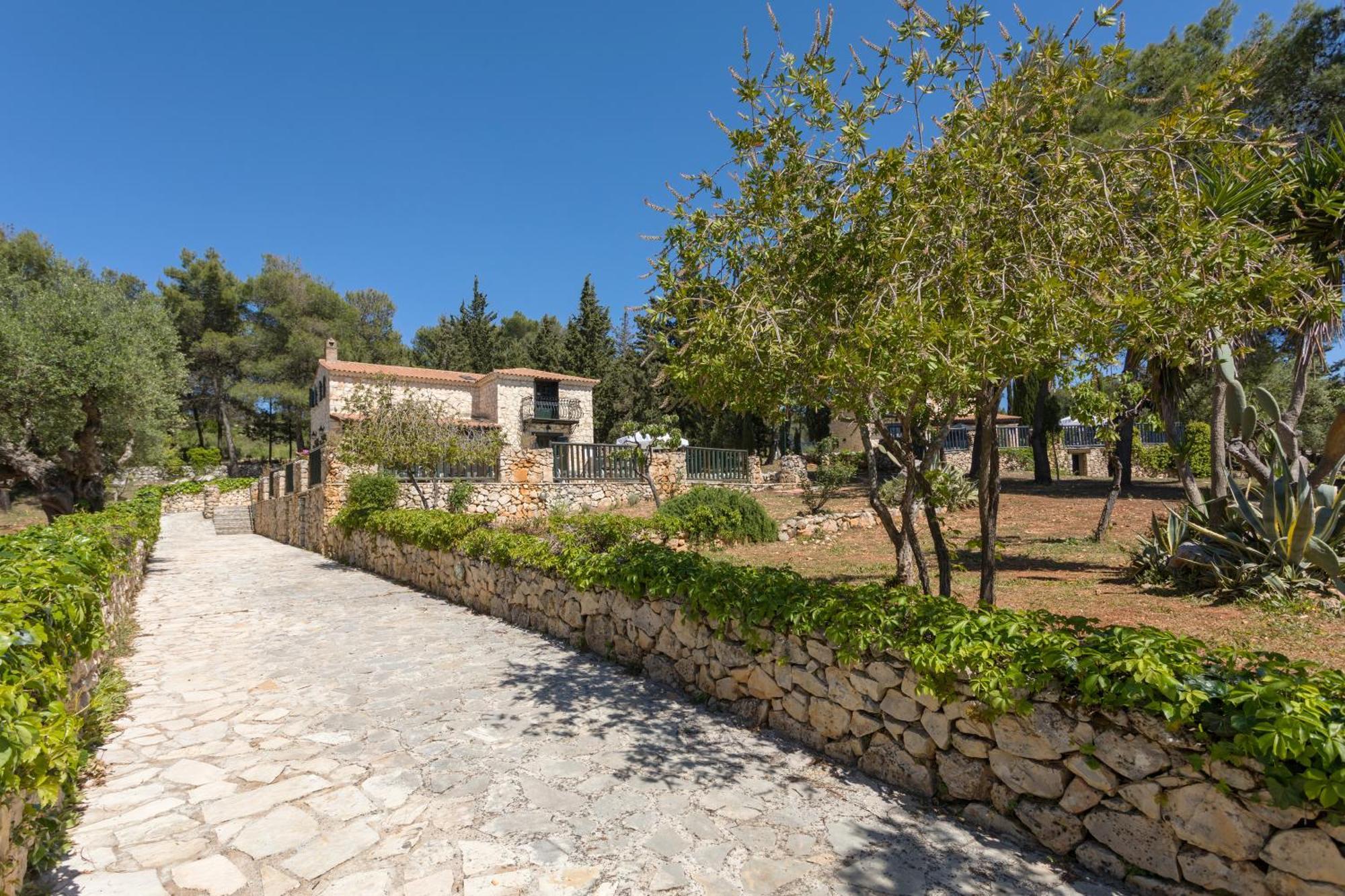 Aresti Mountain * Agios Leon