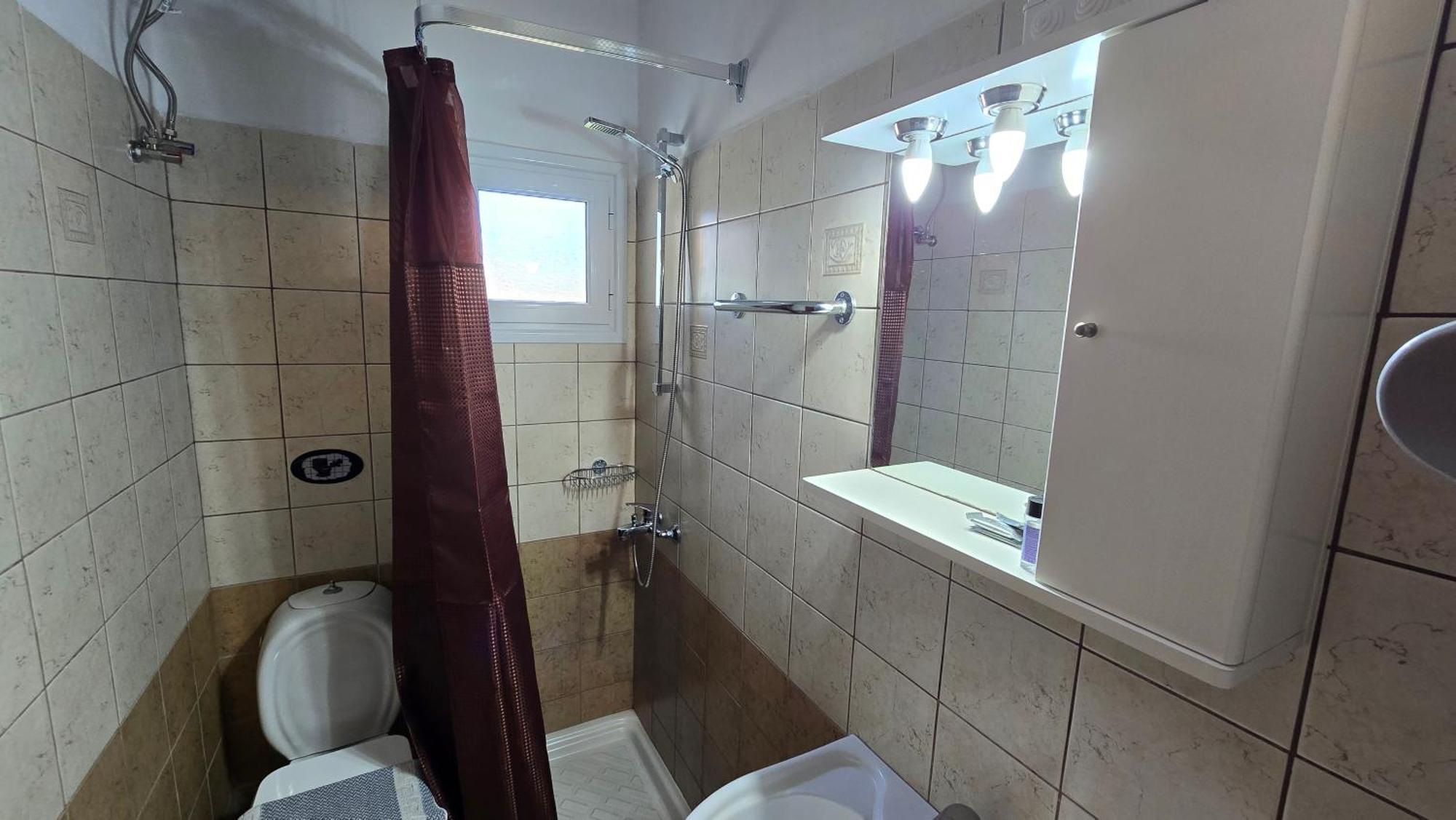 Itamos House Hotel *