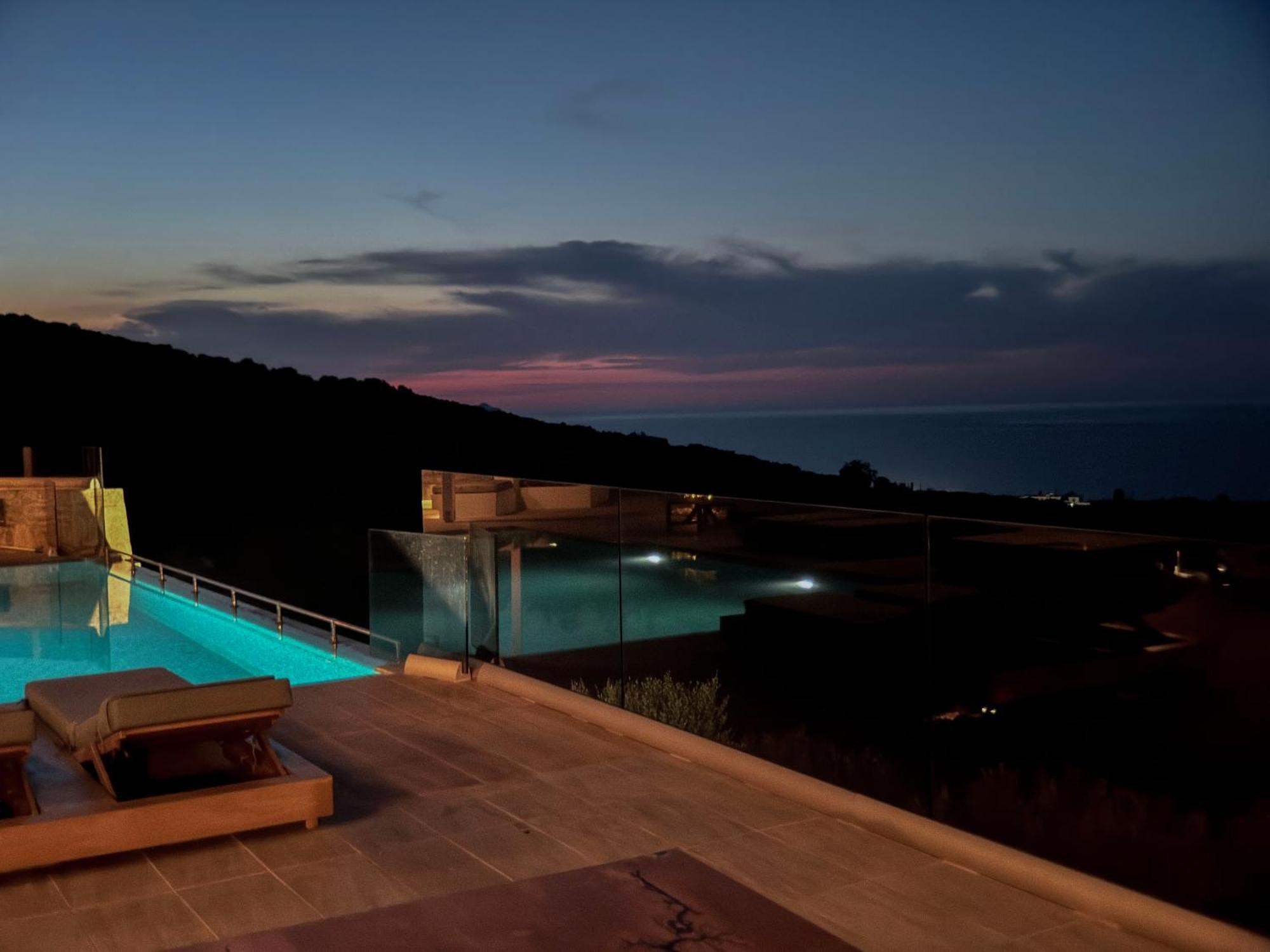 Heated Pool & Jacuzzi, Sea View - Paleokastro Luxury Villa Kissamos