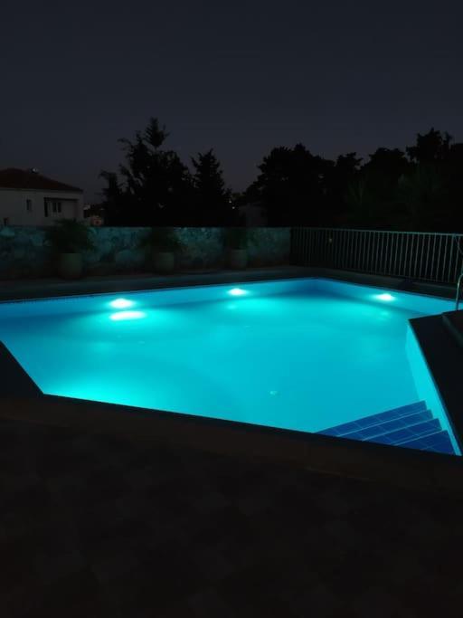 Christinas Summer House With Pool In