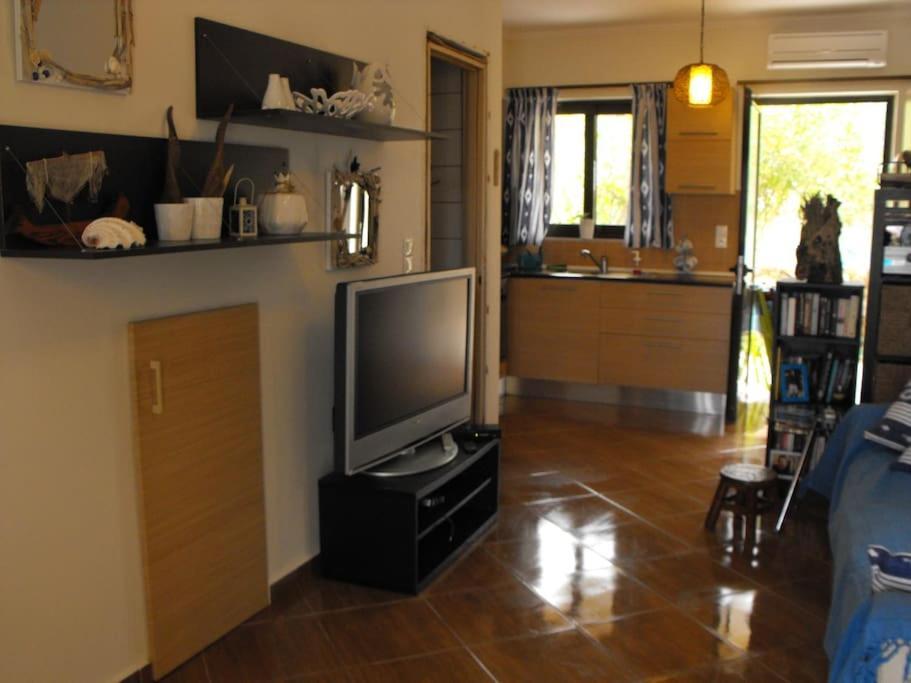 Apartment Christinas Summer House With Pool In Kefalas