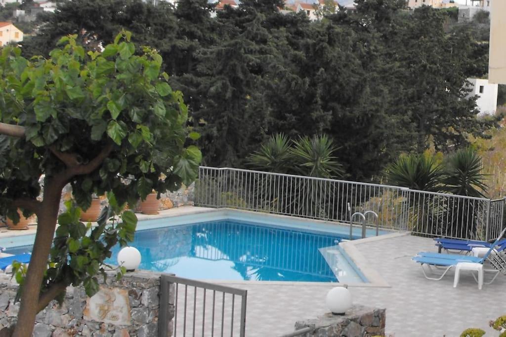 Christinas Summer House With Pool In