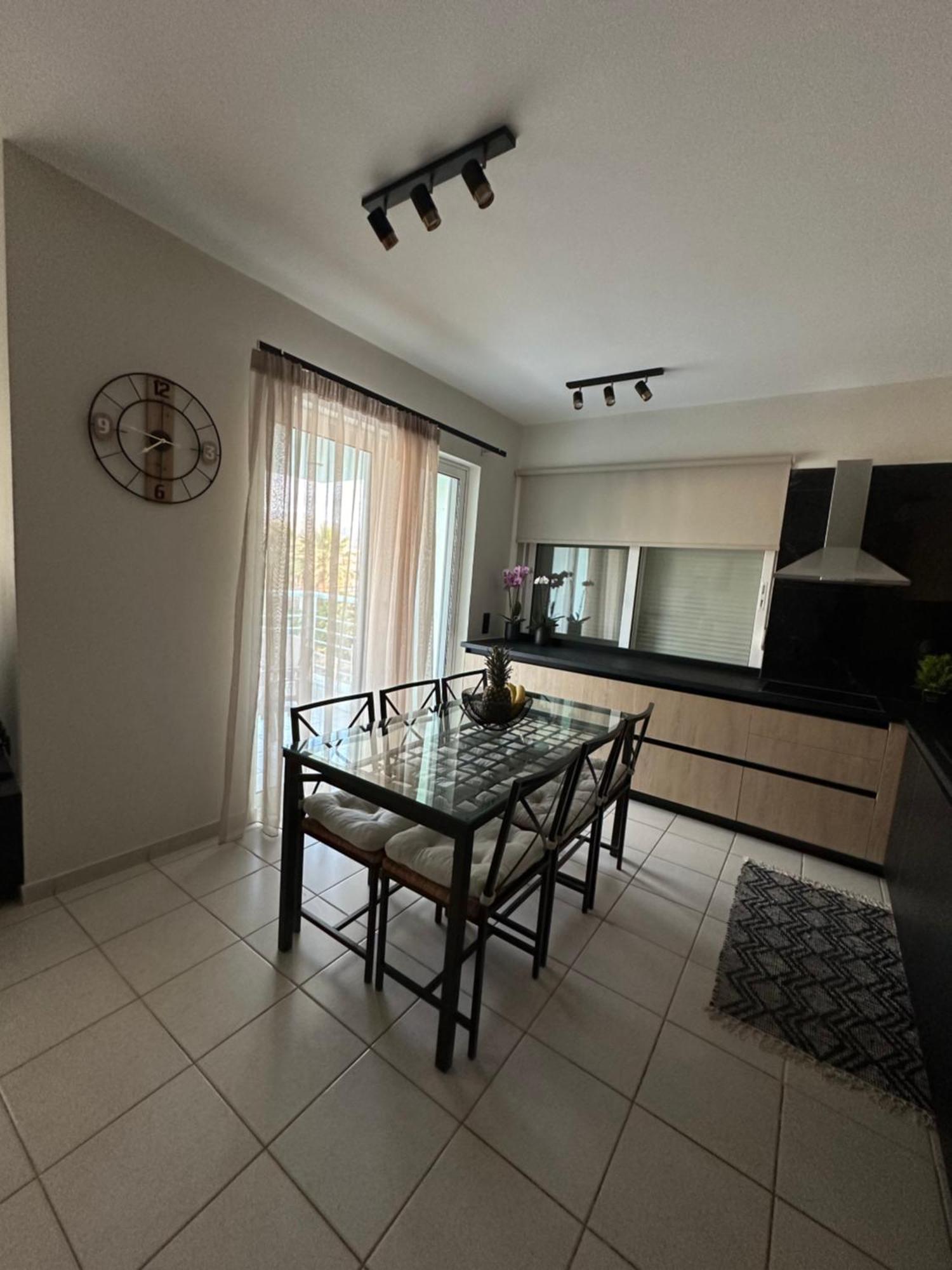 Apartment Sitia Beach Apartment
