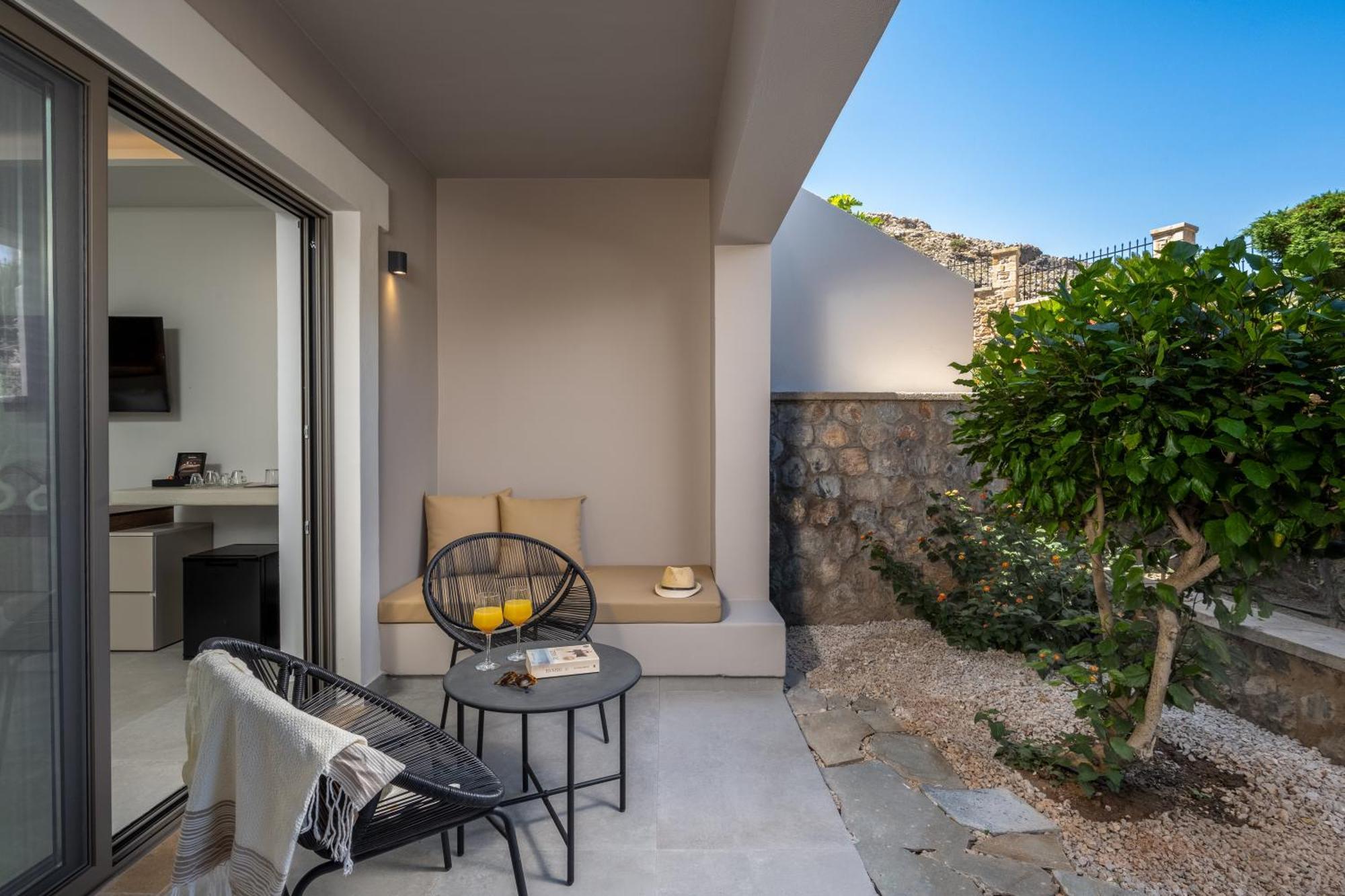 Celestial Lindos Suites 3*