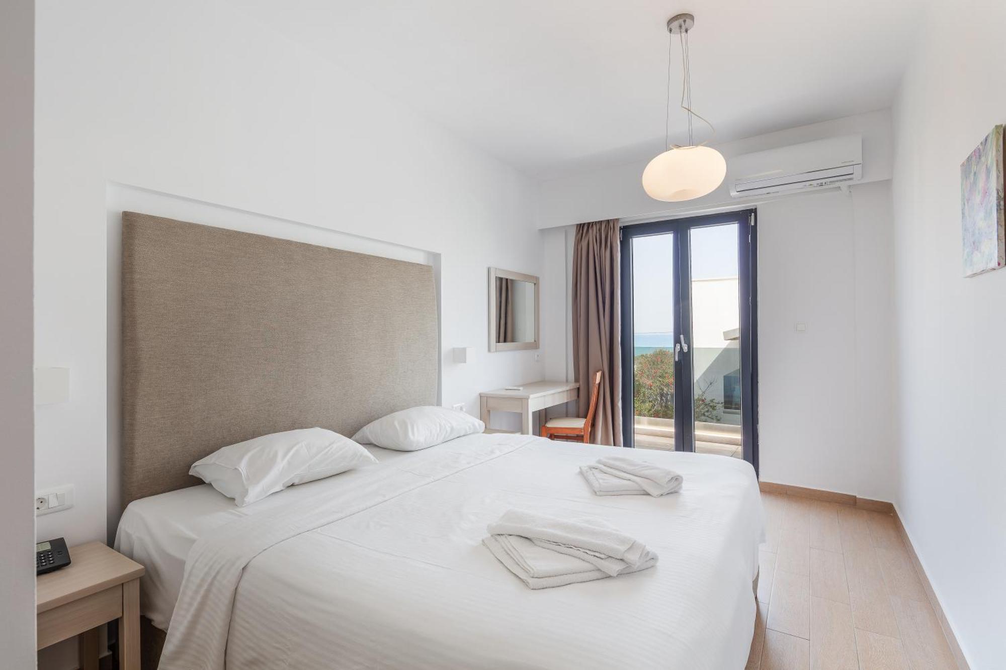 Golden Bay Boutique & 4*