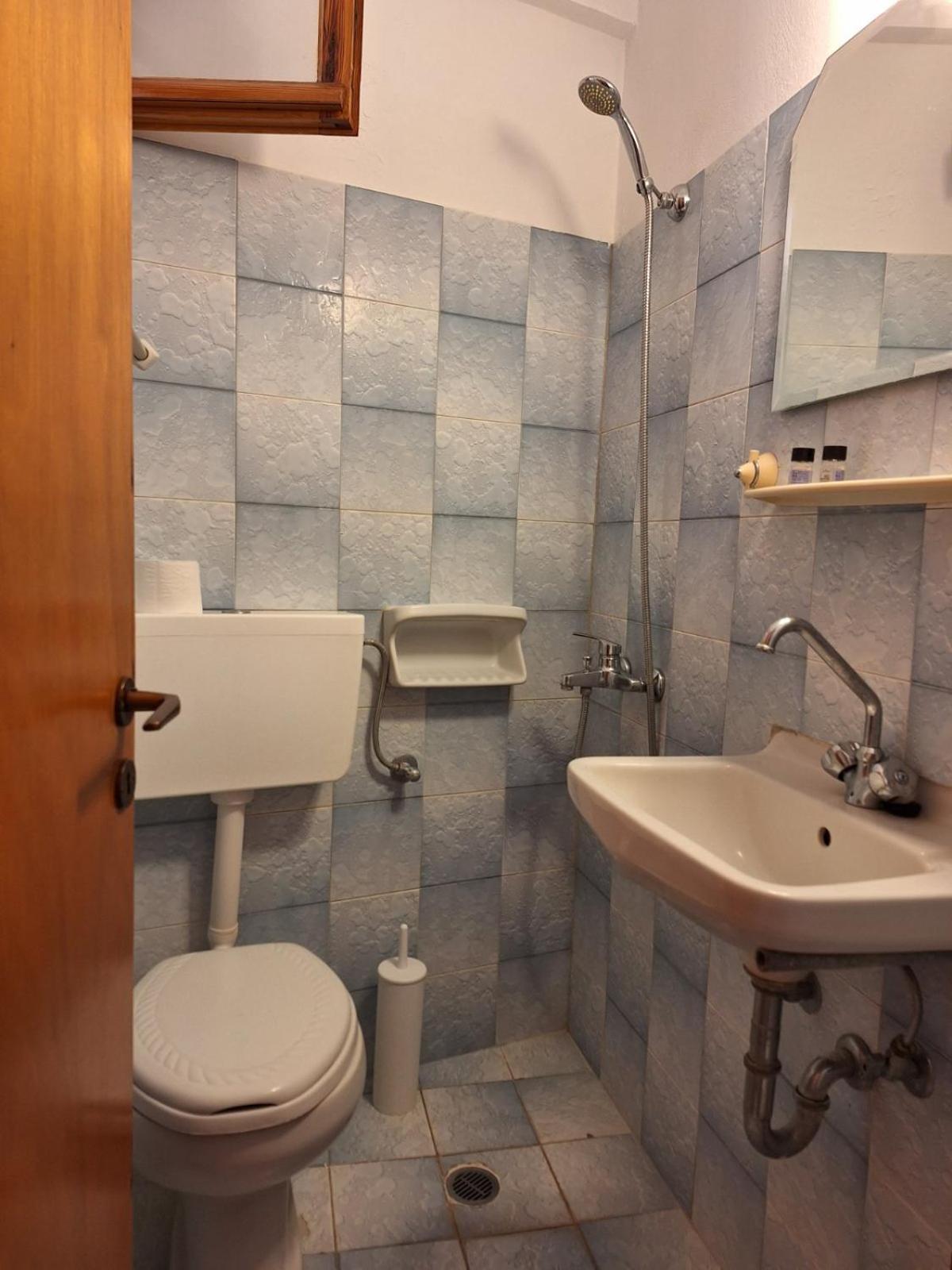 Guest house Oasis Complex Kardhakata