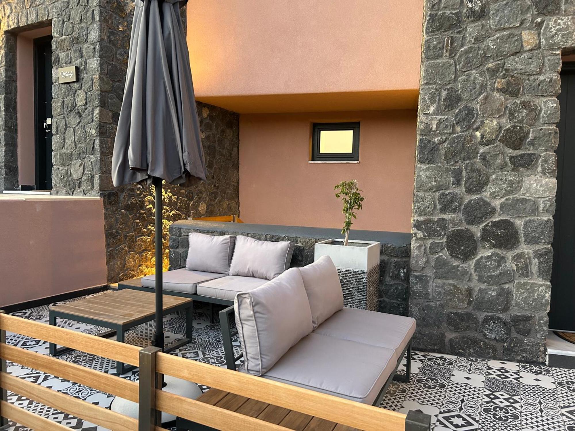 Golden Moments Luxury Stone B Villa