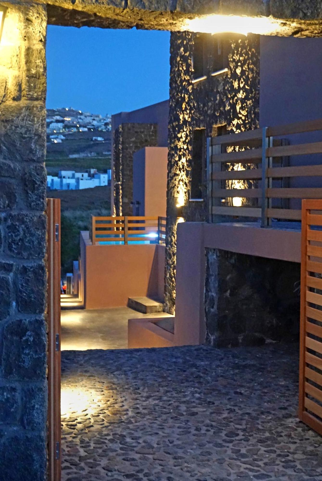 Golden Moments Luxury Stone B Messaria (Santorini)