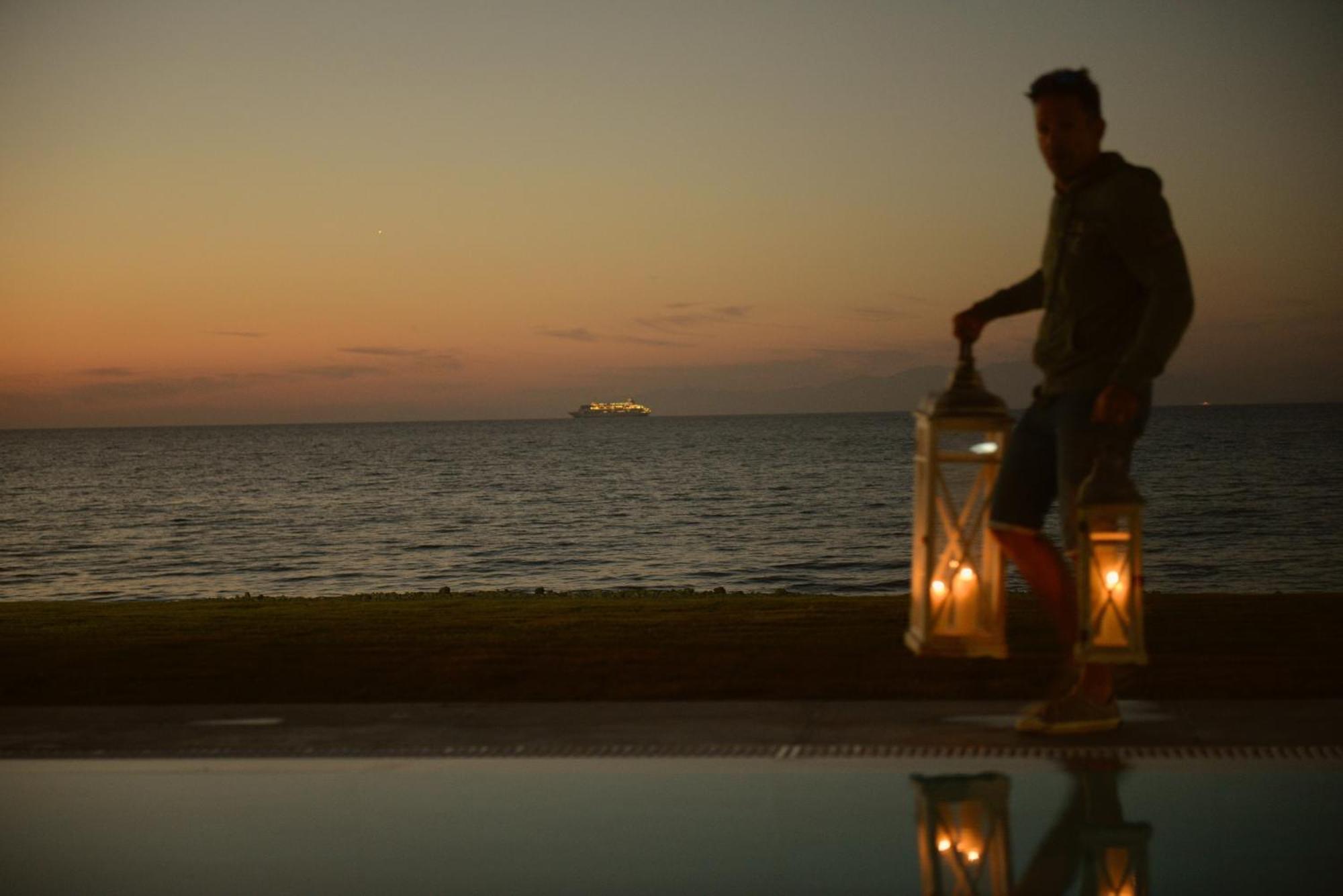 Liam Front Luxury With 100m2 Infinity Pool *