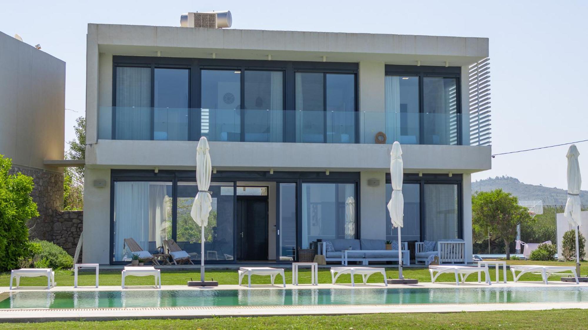 Liam Front Luxury With 100m2 Infinity Pool Fanes (Rhodes)