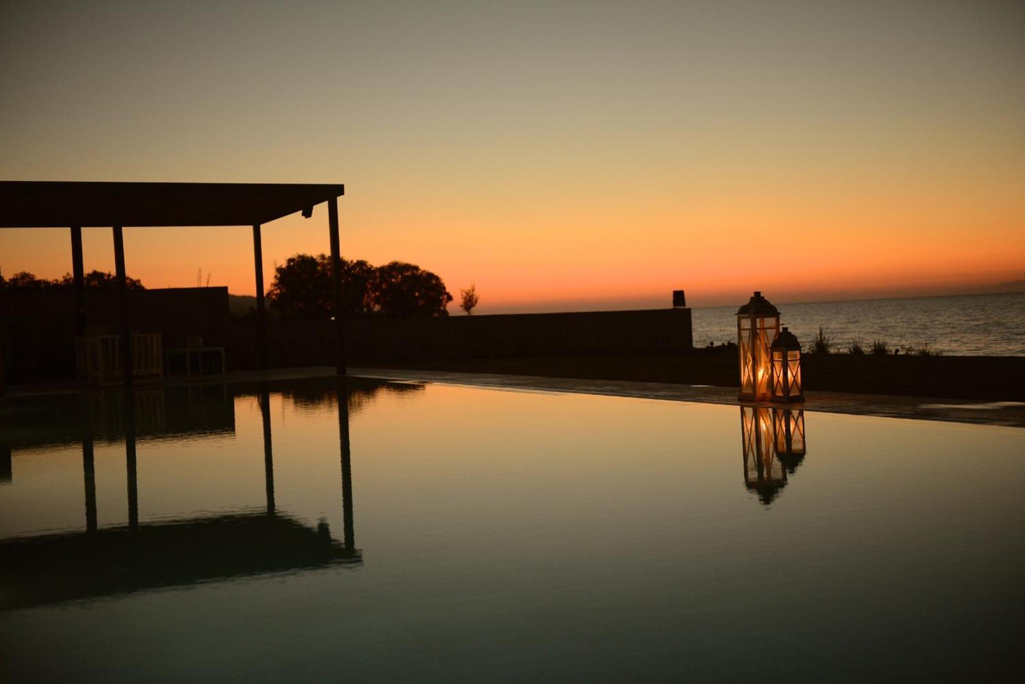 Villa Liam Front Luxury With 100m2 Infinity Pool *