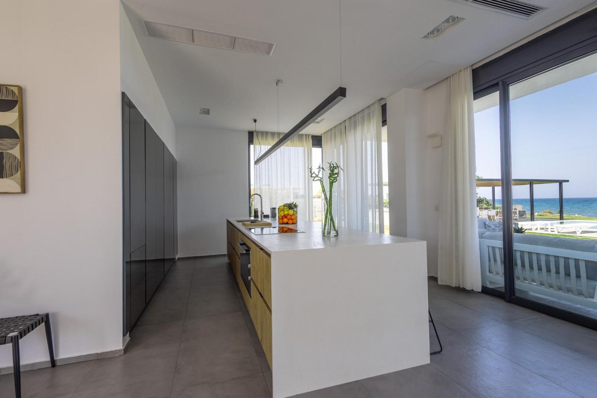 Villa Liam Front Luxury With 100m2 Infinity Pool *