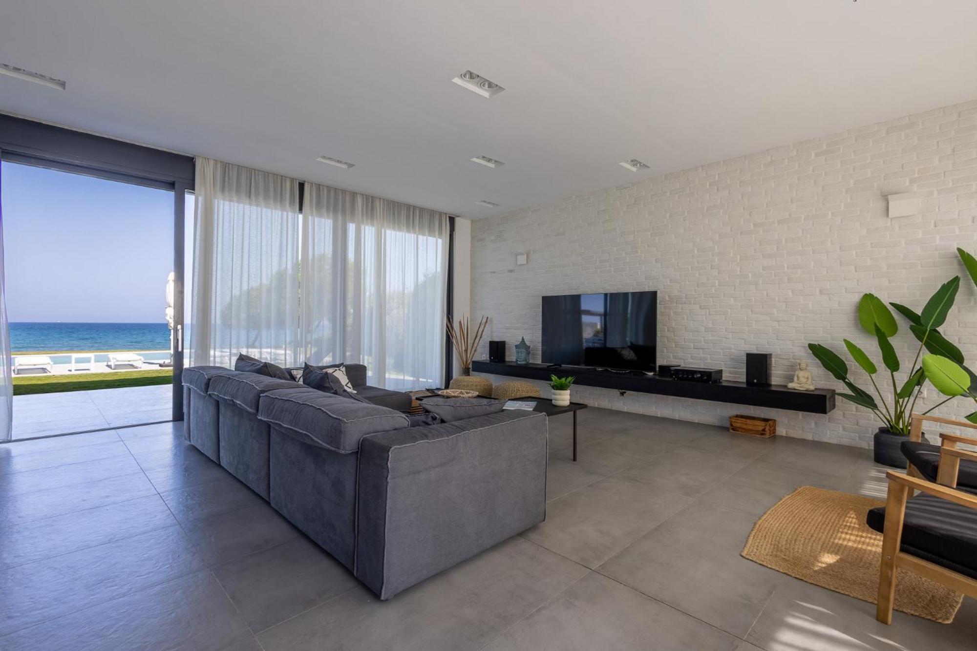 Liam Front Luxury With 100m2 Infinity Pool *