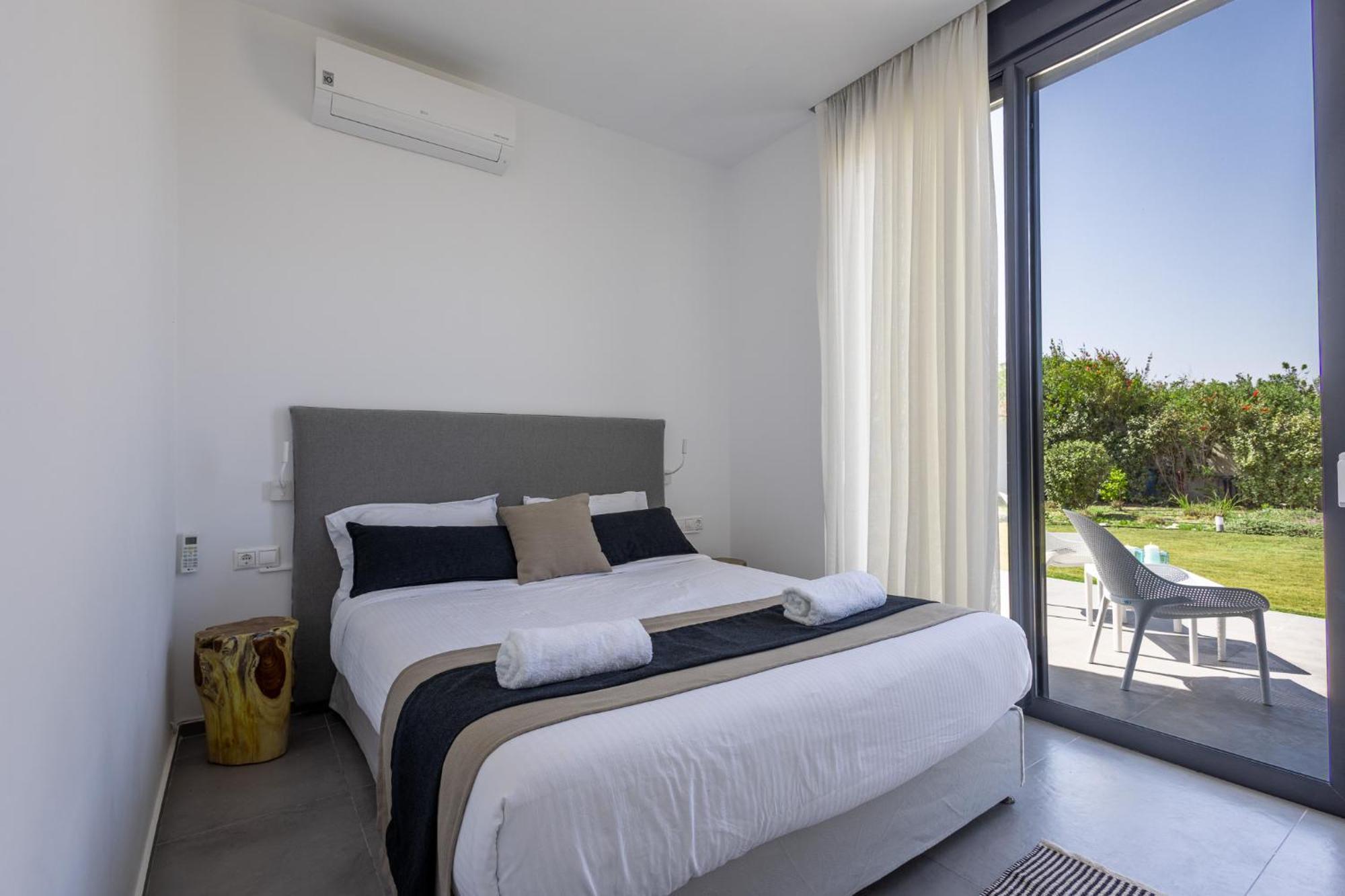 Liam Front Luxury With 100m2 Infinity Pool Fanes (Rhodes)