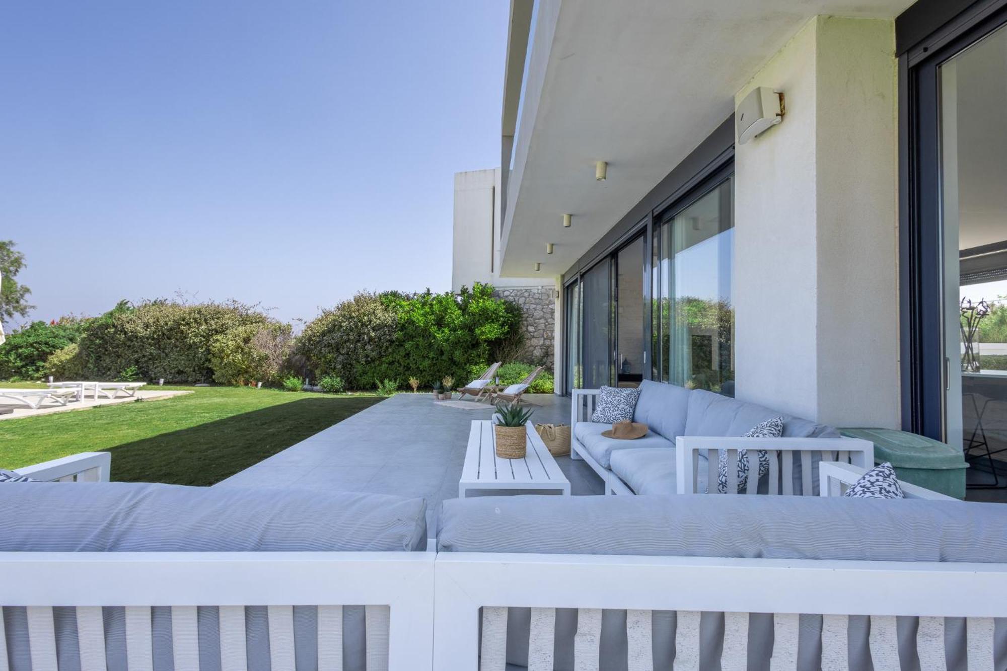 Liam Front Luxury With 100m2 Infinity Pool * Fanes (Rhodes)
