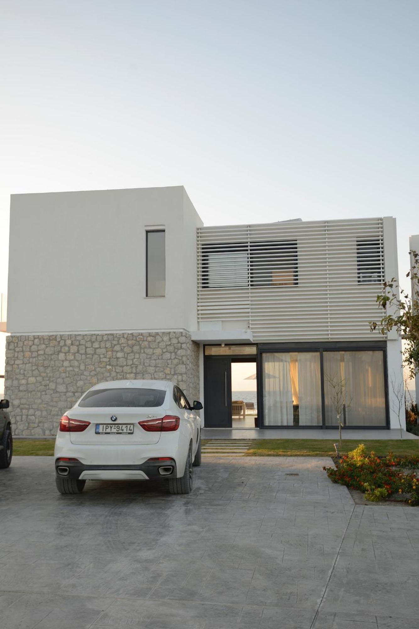 Villa Liam Front Luxury With 100m2 Infinity Pool Fanes (Rhodes)