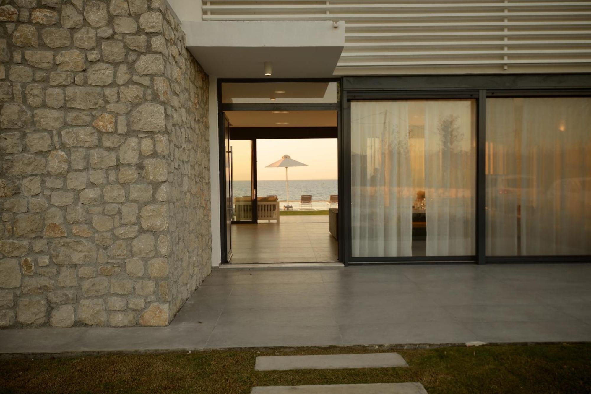 Liam Front Luxury With 100m2 Infinity Pool Fanes (Rhodes)
